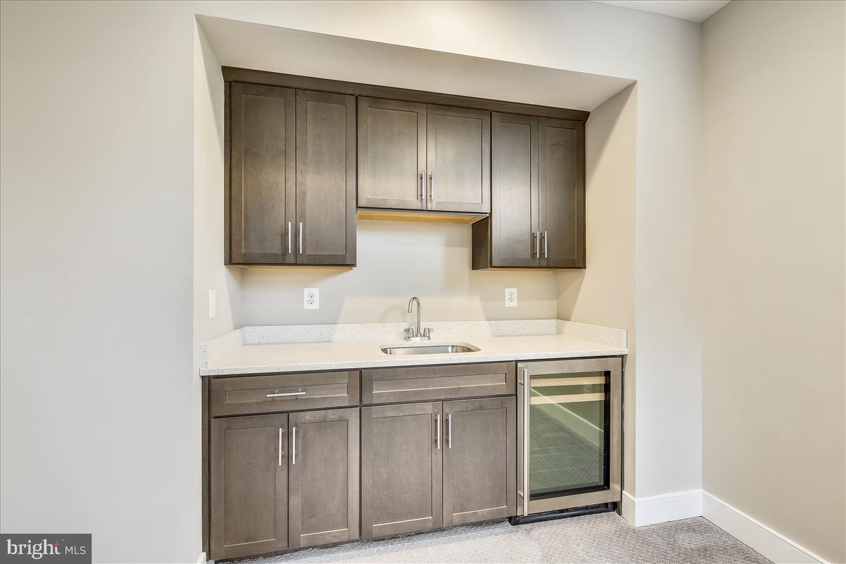 ALTA VISTA - Residential