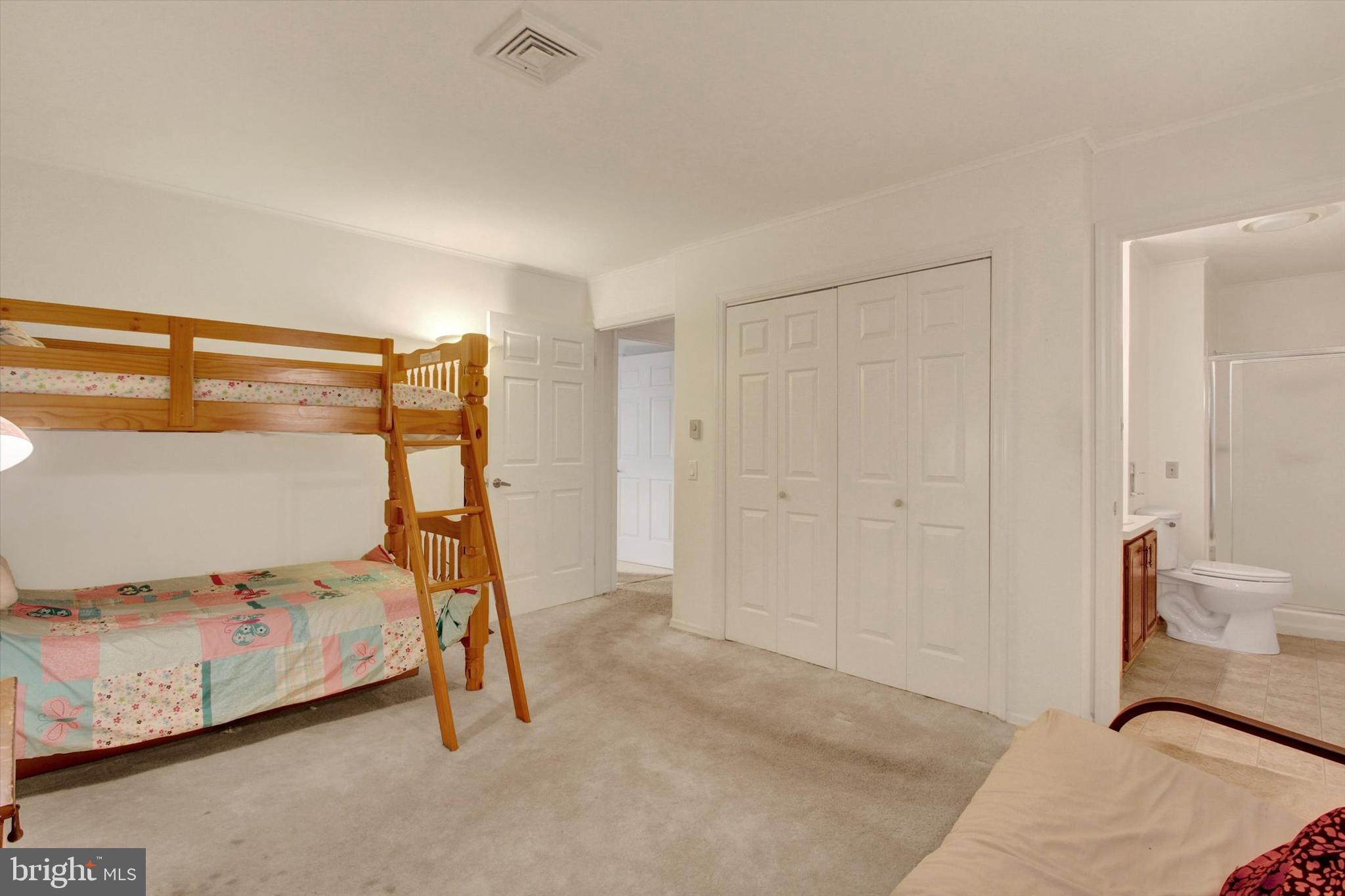 CRESTVIEW VILLAS - Residential