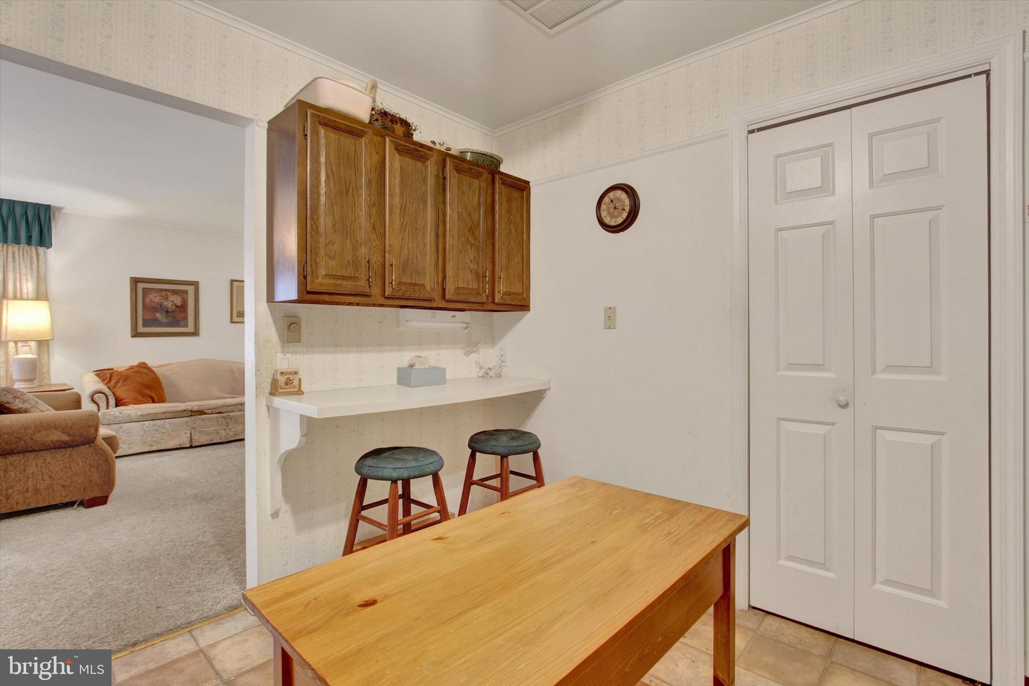 CRESTVIEW VILLAS - Residential