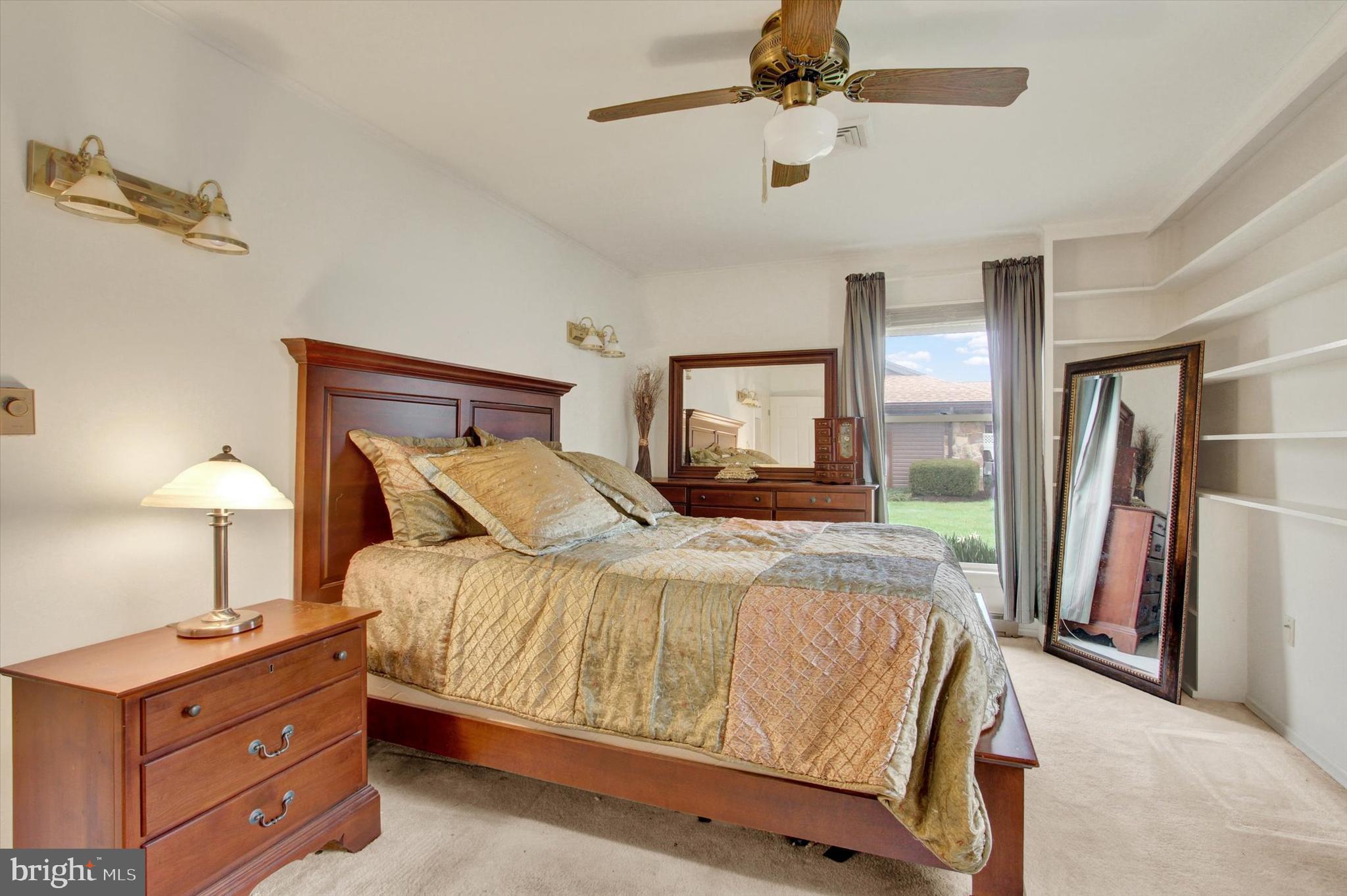 CRESTVIEW VILLAS - Residential