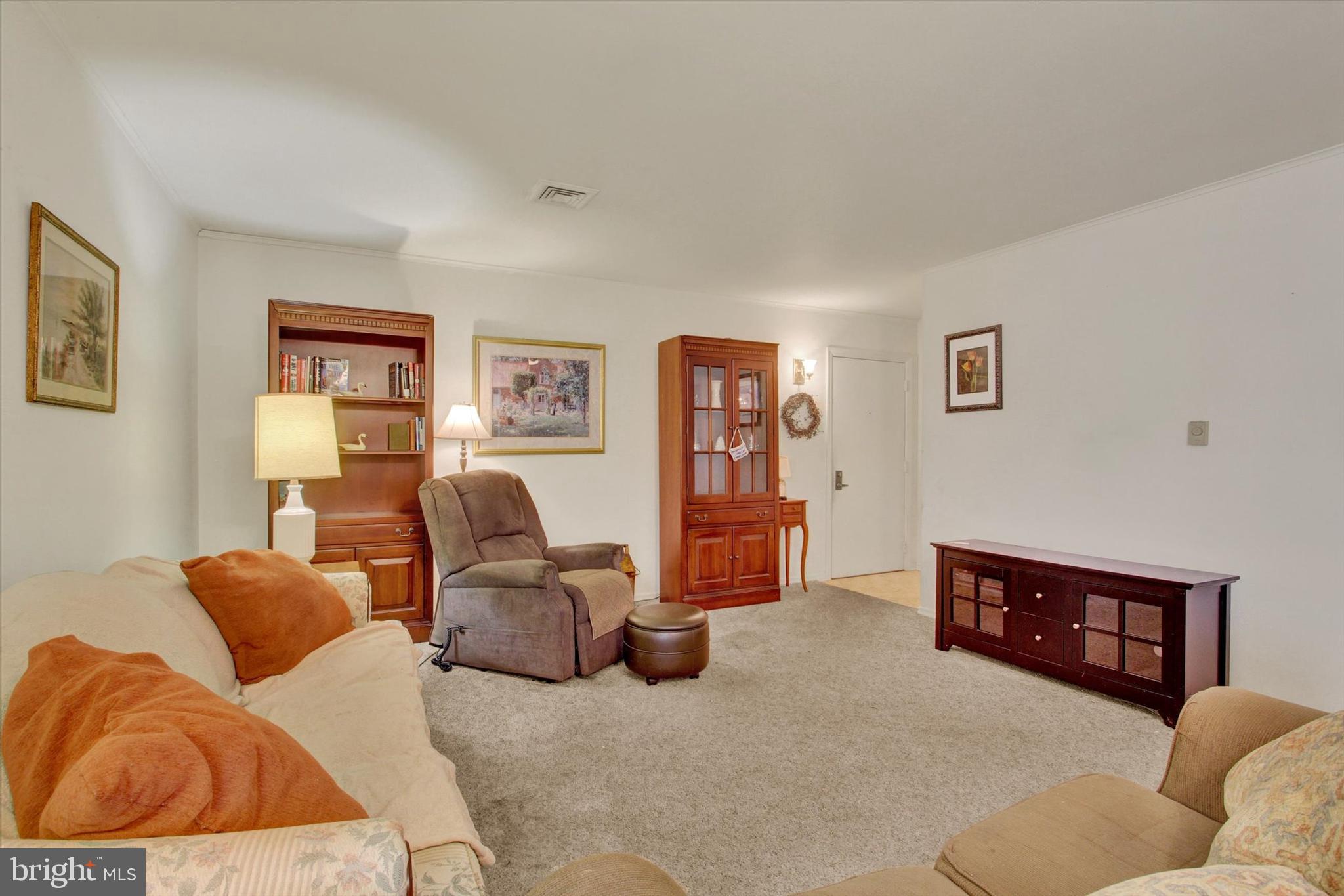 CRESTVIEW VILLAS - Residential