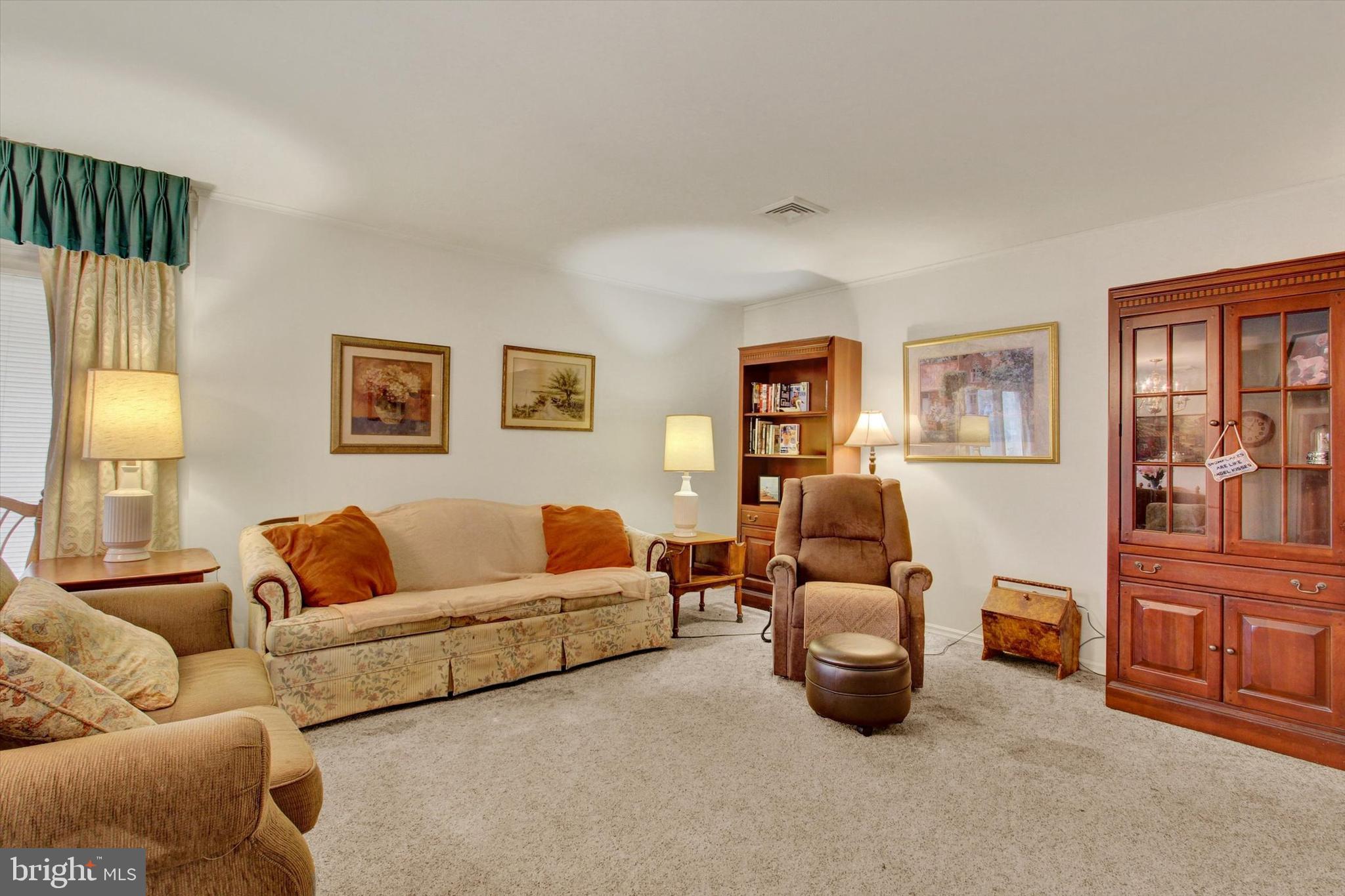 CRESTVIEW VILLAS - Residential