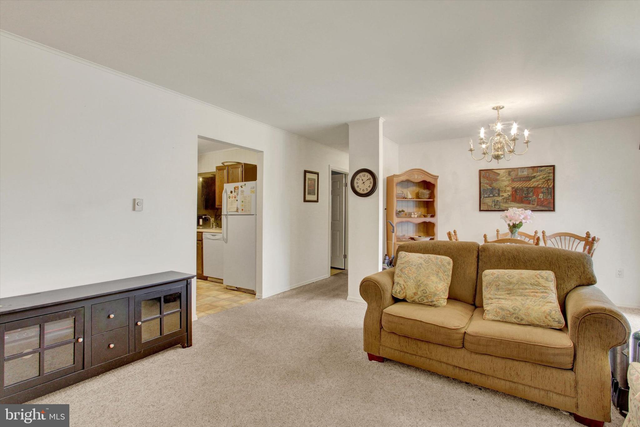 CRESTVIEW VILLAS - Residential