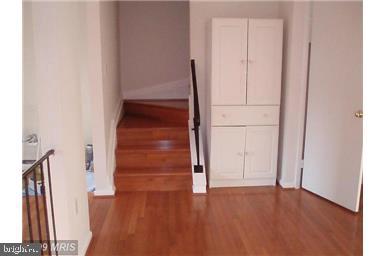 SOUTHGATE WOODS TOWNHOUSES - Residential Lease