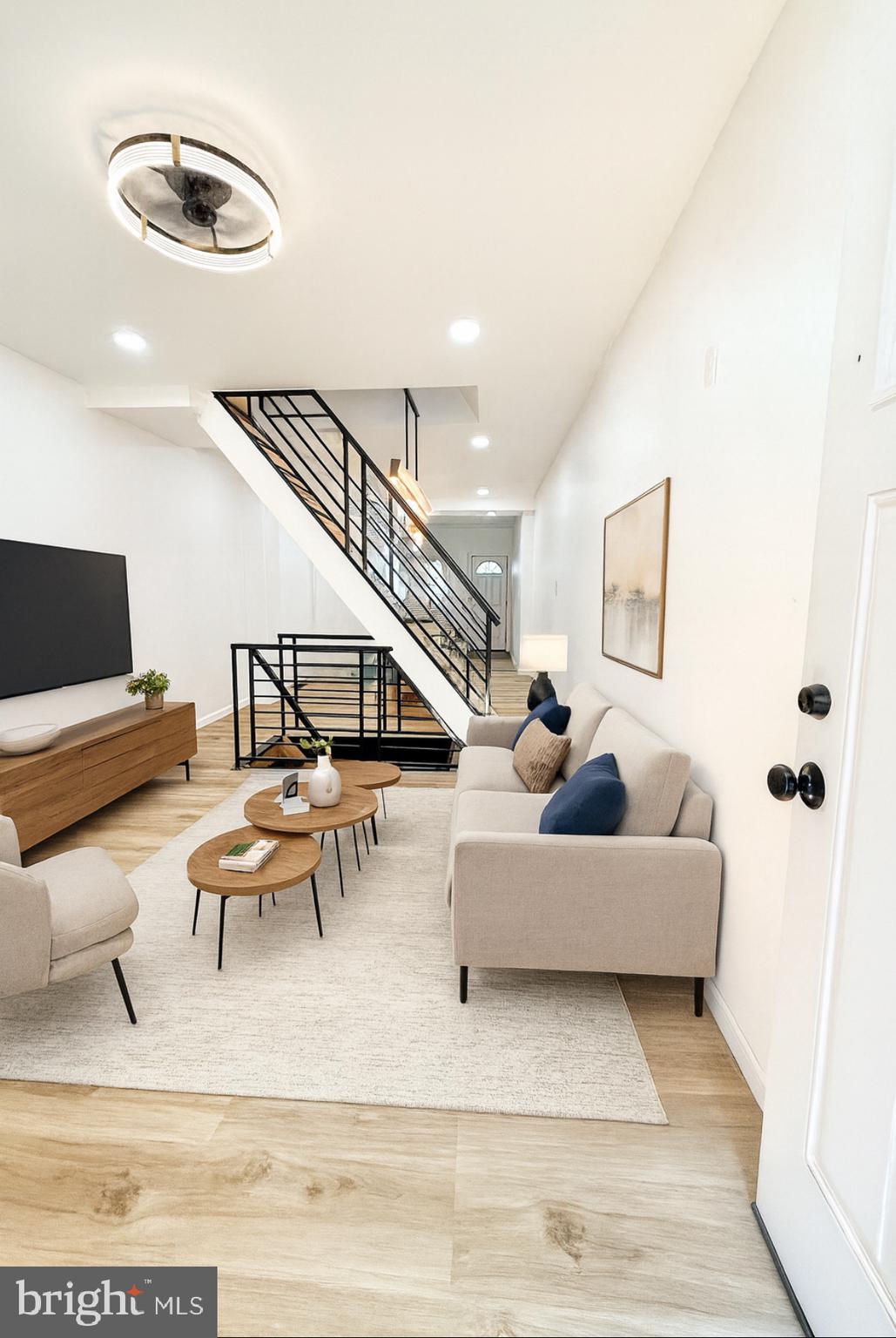 OLDE KENSINGTON - Residential