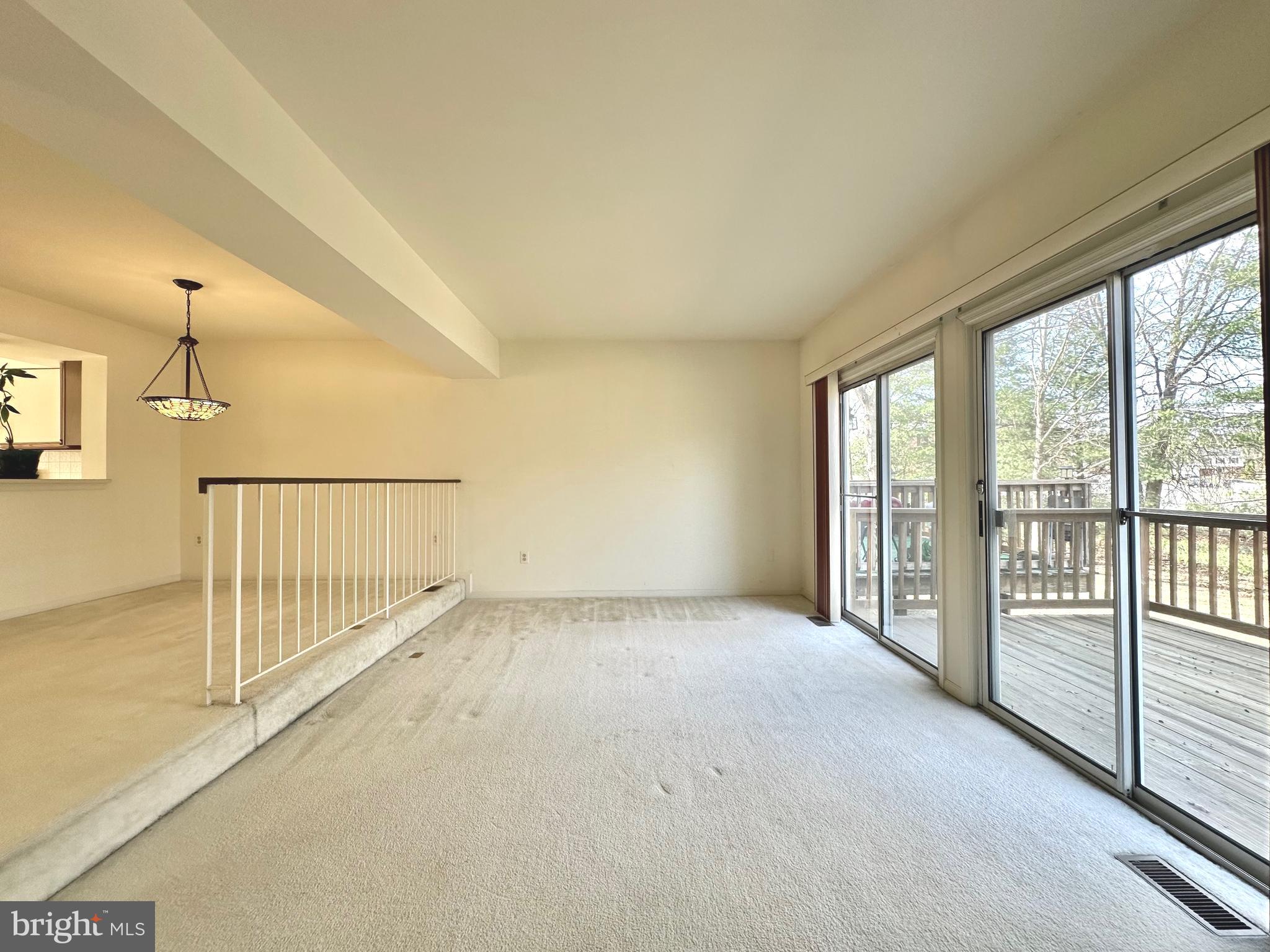 SILVER SPRING CNTRY CLUB - Residential