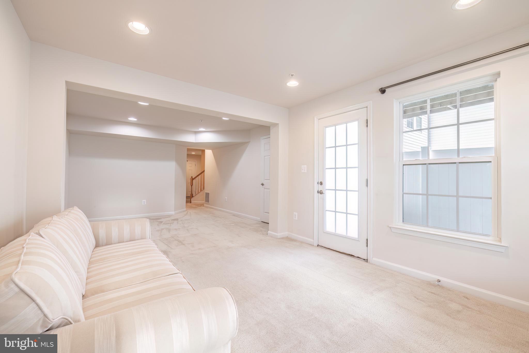 ASHBY COMMONS - Residential