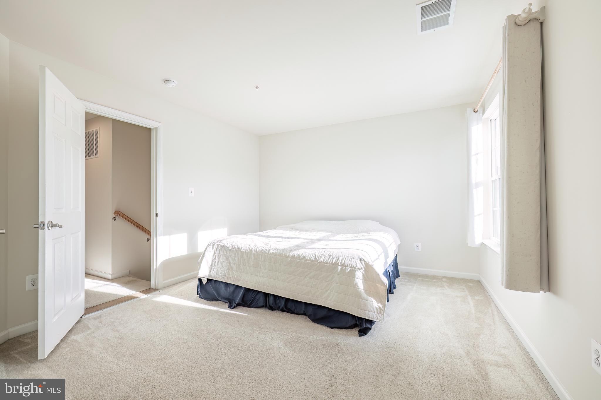 ASHBY COMMONS - Residential