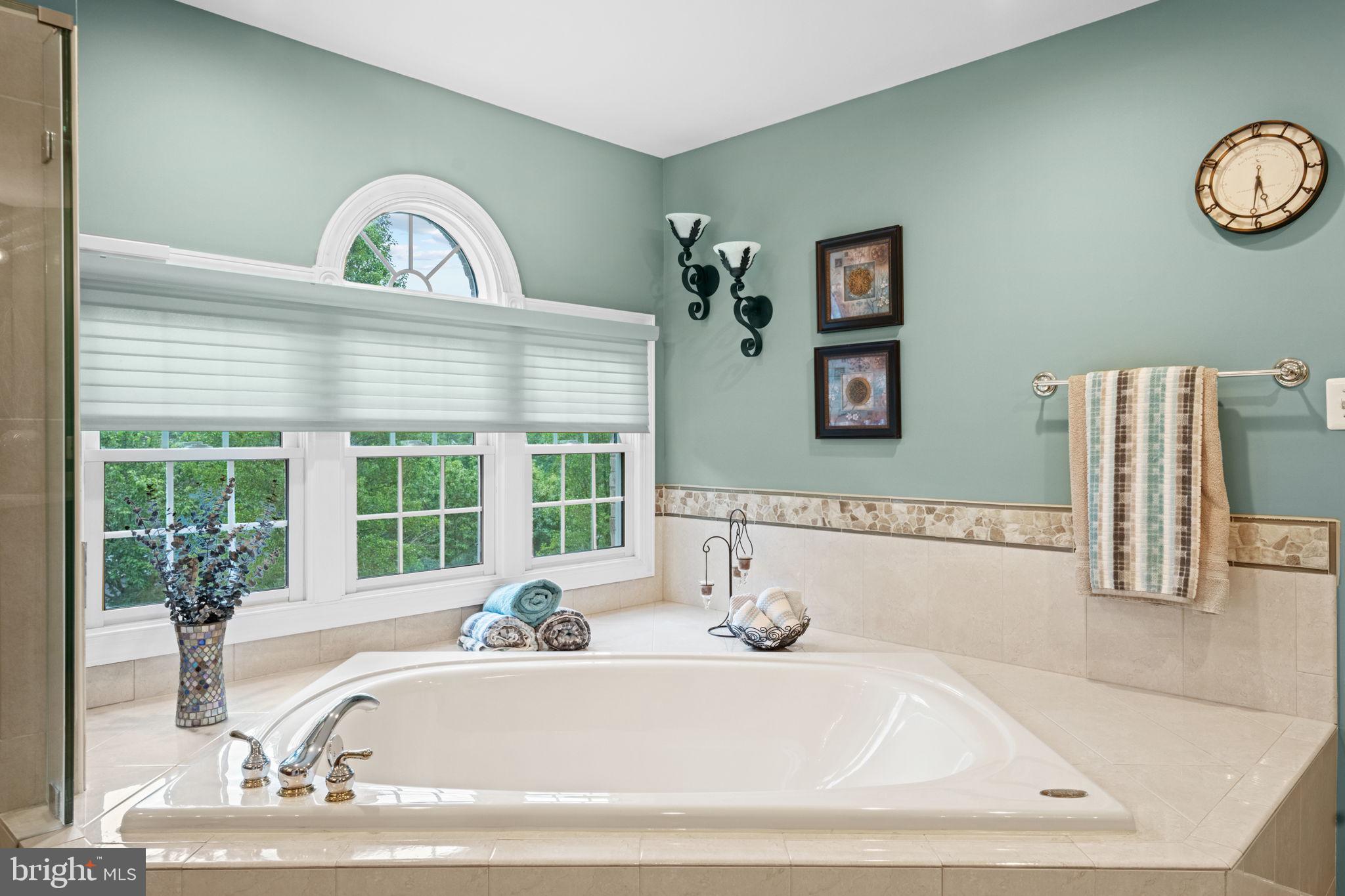 GREENHILLS FARM - Residential