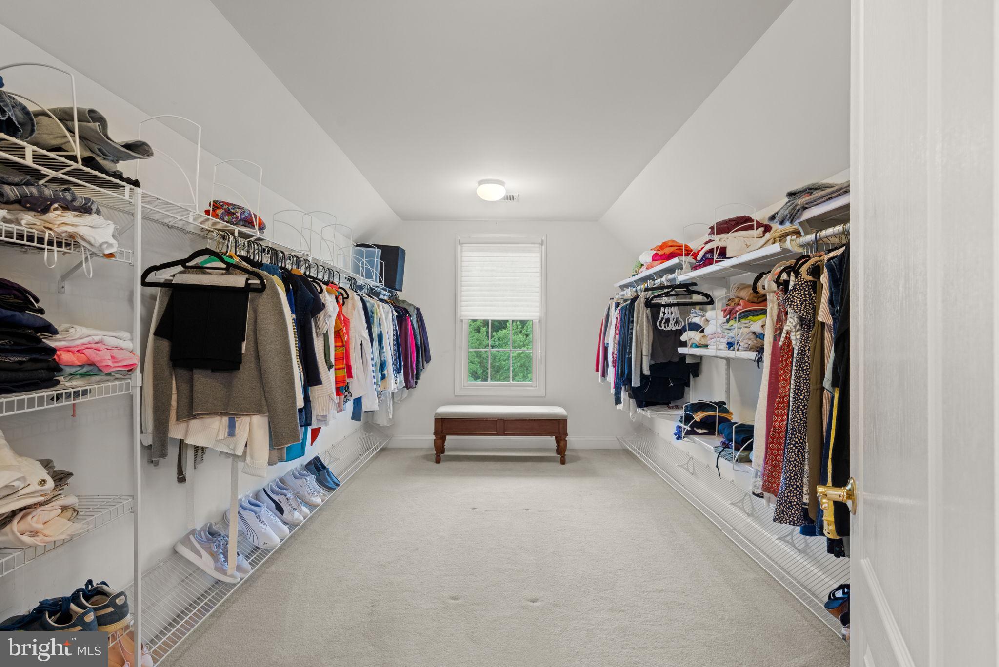 GREENHILLS FARM - Residential