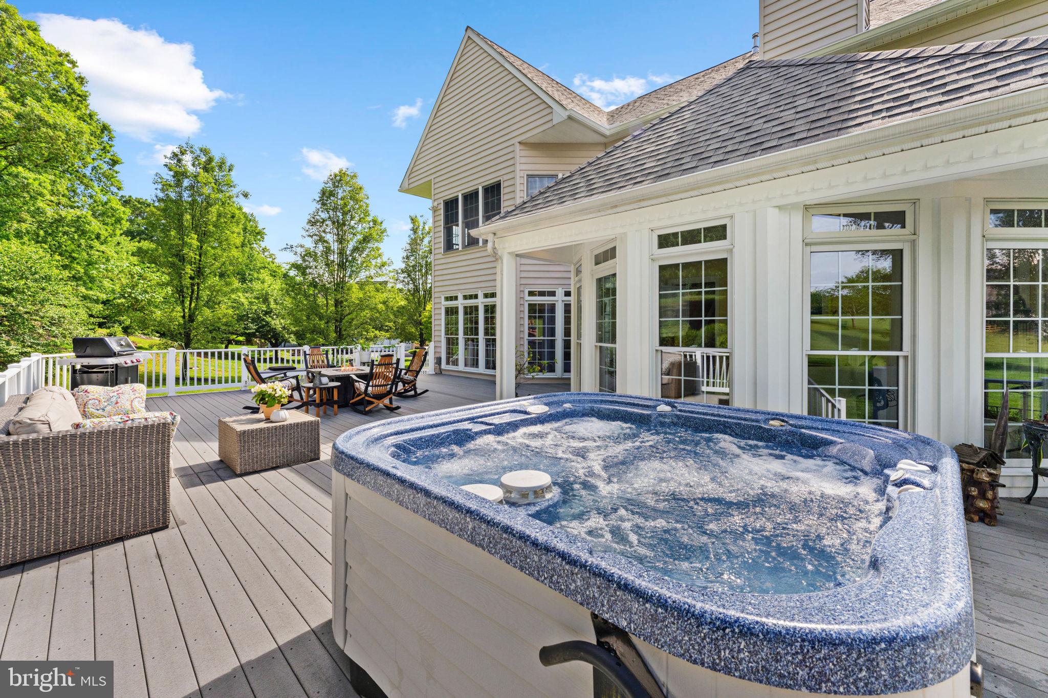 GREENHILLS FARM - Residential