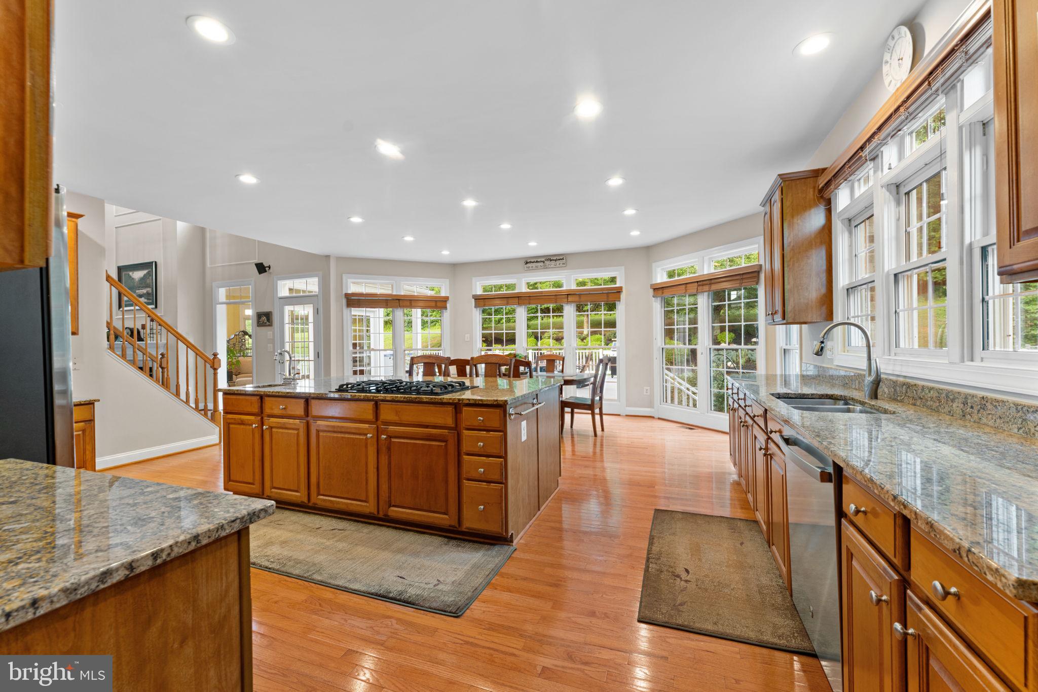 GREENHILLS FARM - Residential