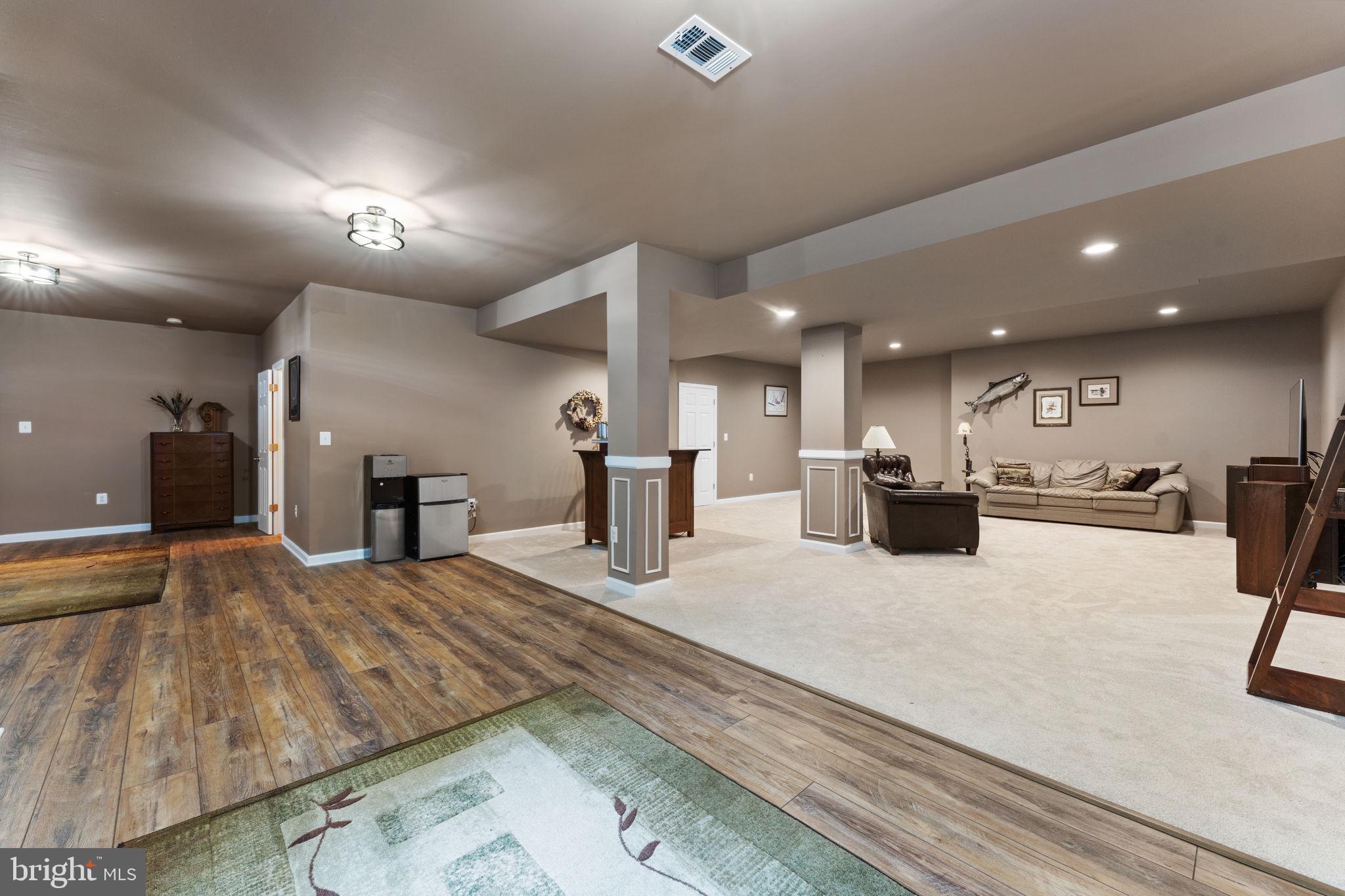 GREENHILLS FARM - Residential