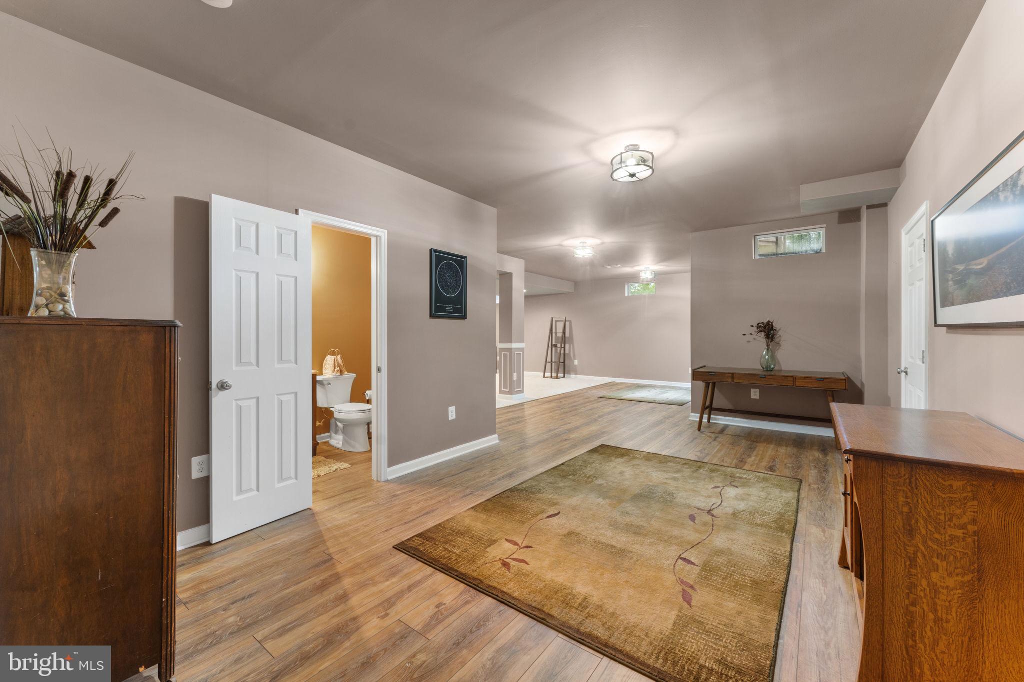 GREENHILLS FARM - Residential