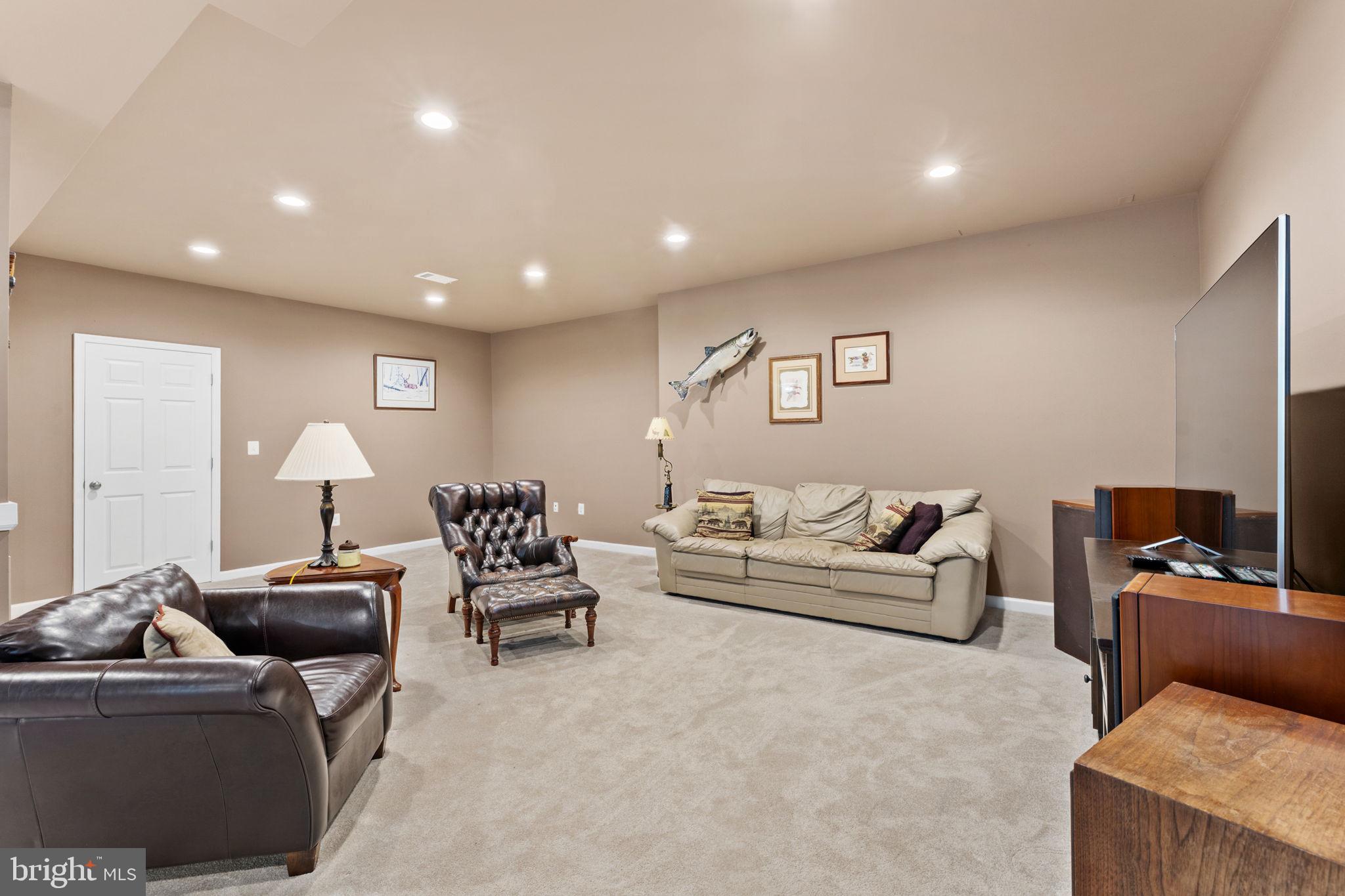 GREENHILLS FARM - Residential