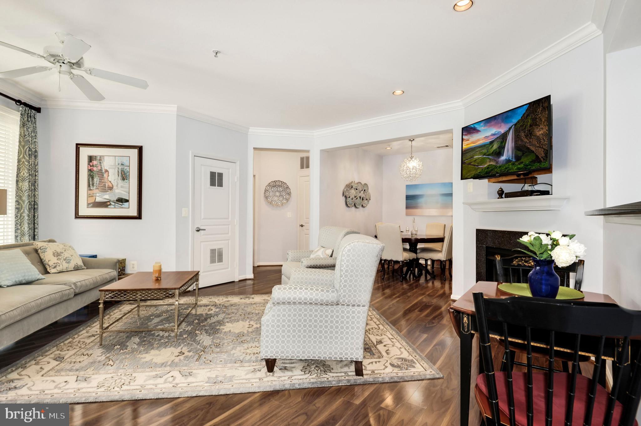 SAVOY AT RESTON TOWN CENTER - Residential