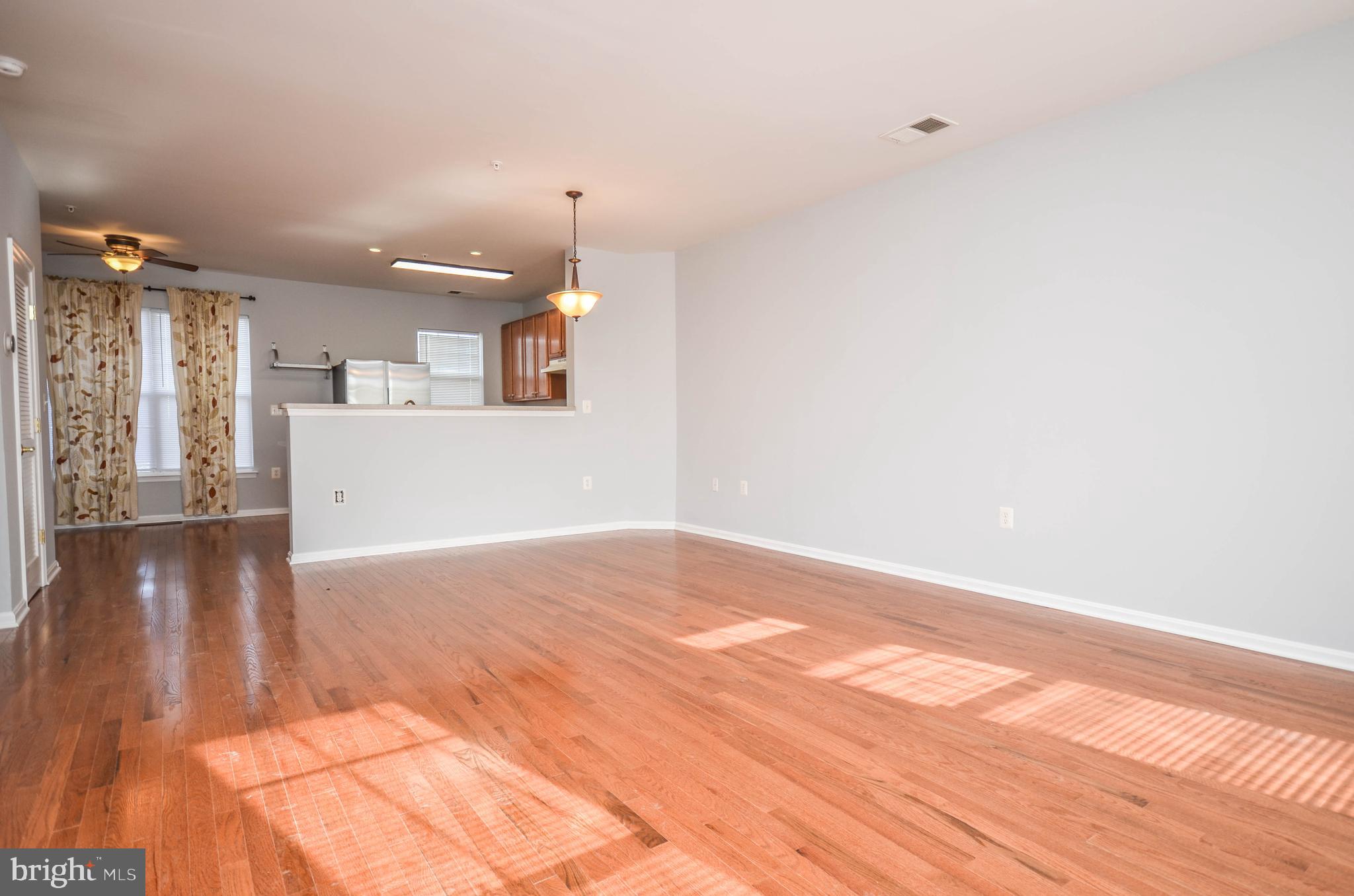 LINCOLN TERRACE - Residential Lease