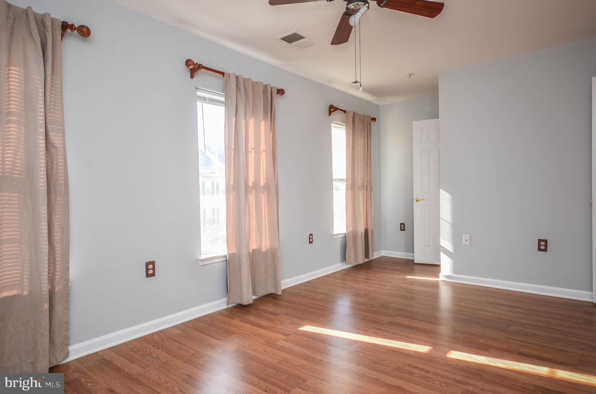 LINCOLN TERRACE - Residential Lease