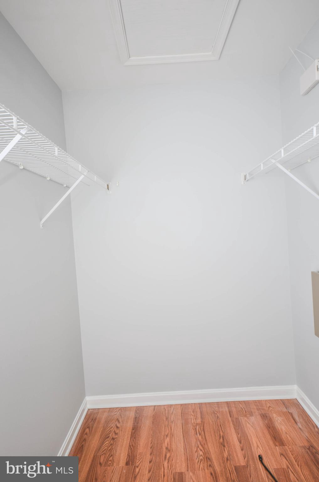 LINCOLN TERRACE - Residential Lease