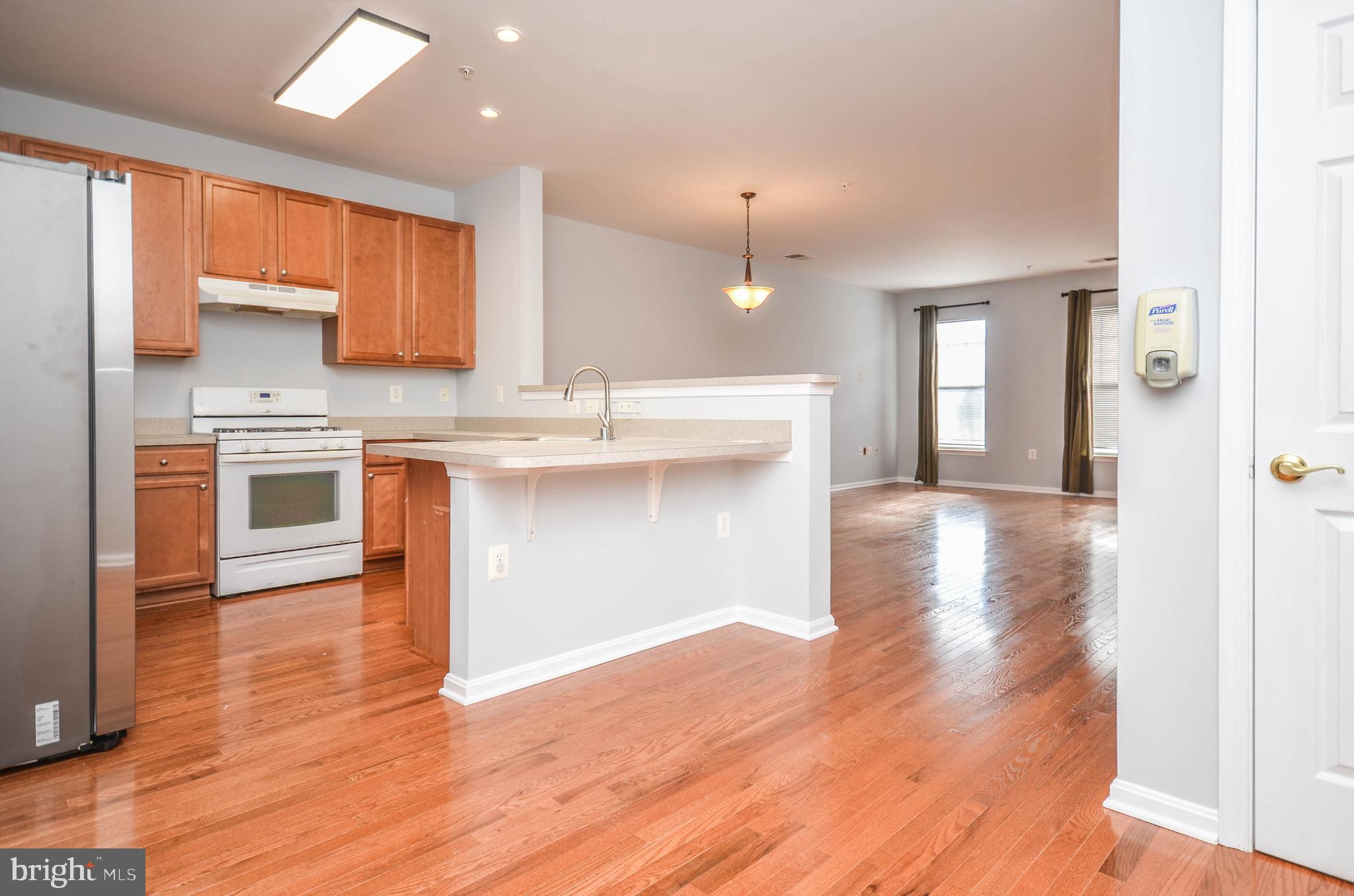 LINCOLN TERRACE - Residential Lease