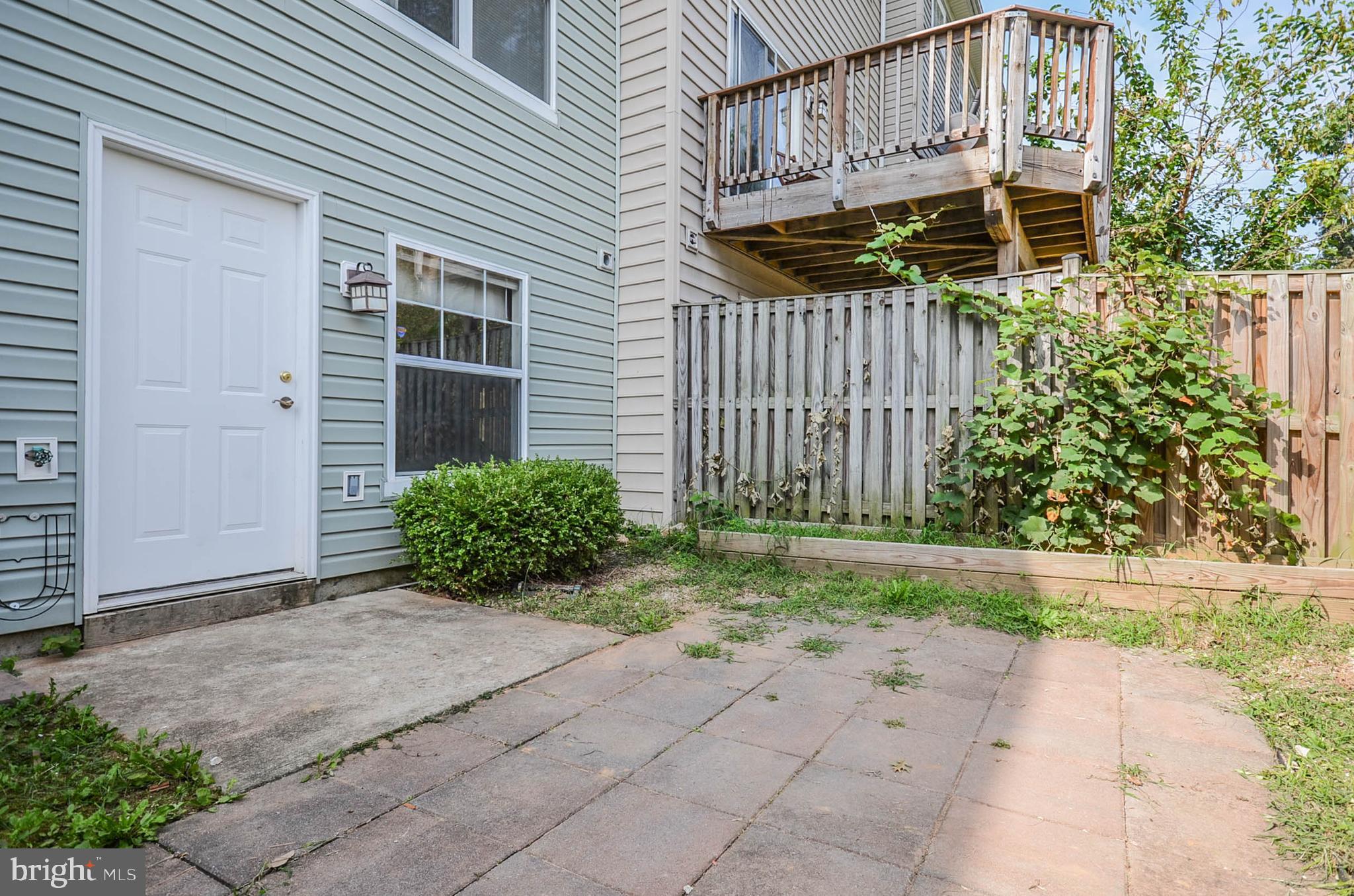 LINCOLN TERRACE - Residential Lease