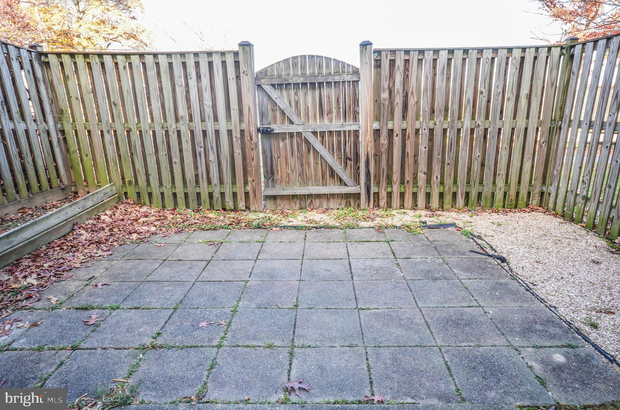 LINCOLN TERRACE - Residential Lease