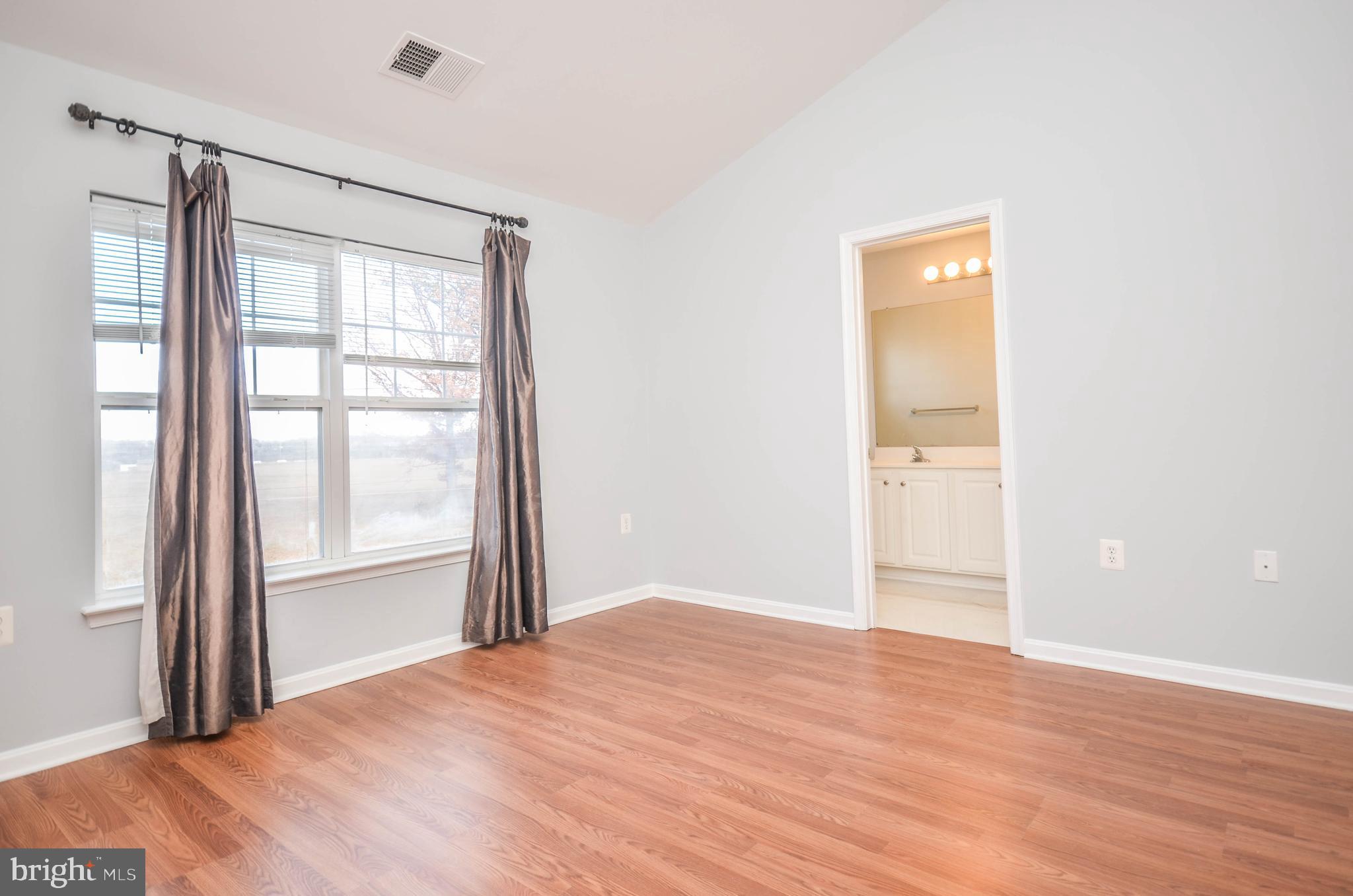 LINCOLN TERRACE - Residential Lease