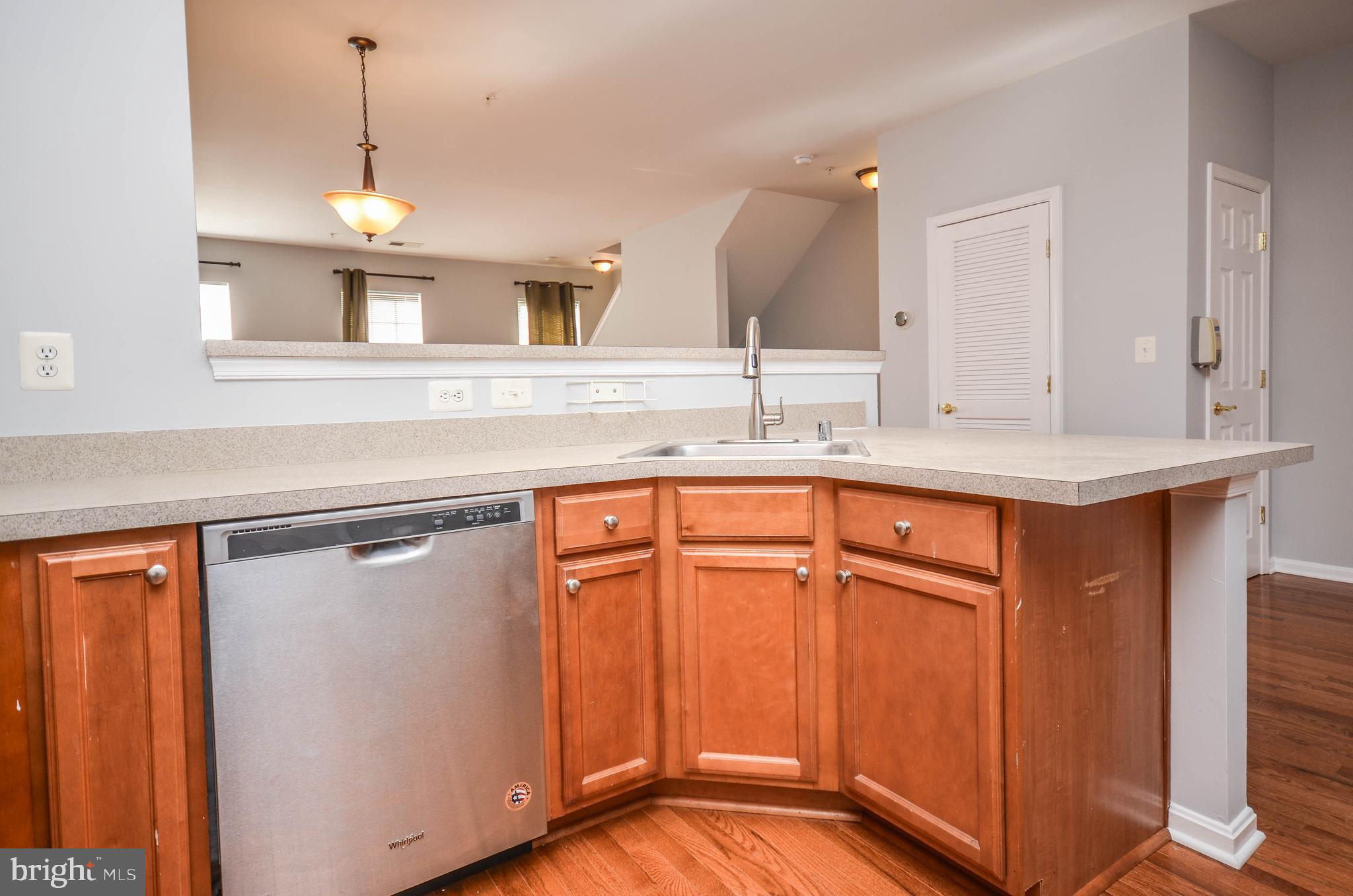 LINCOLN TERRACE - Residential Lease