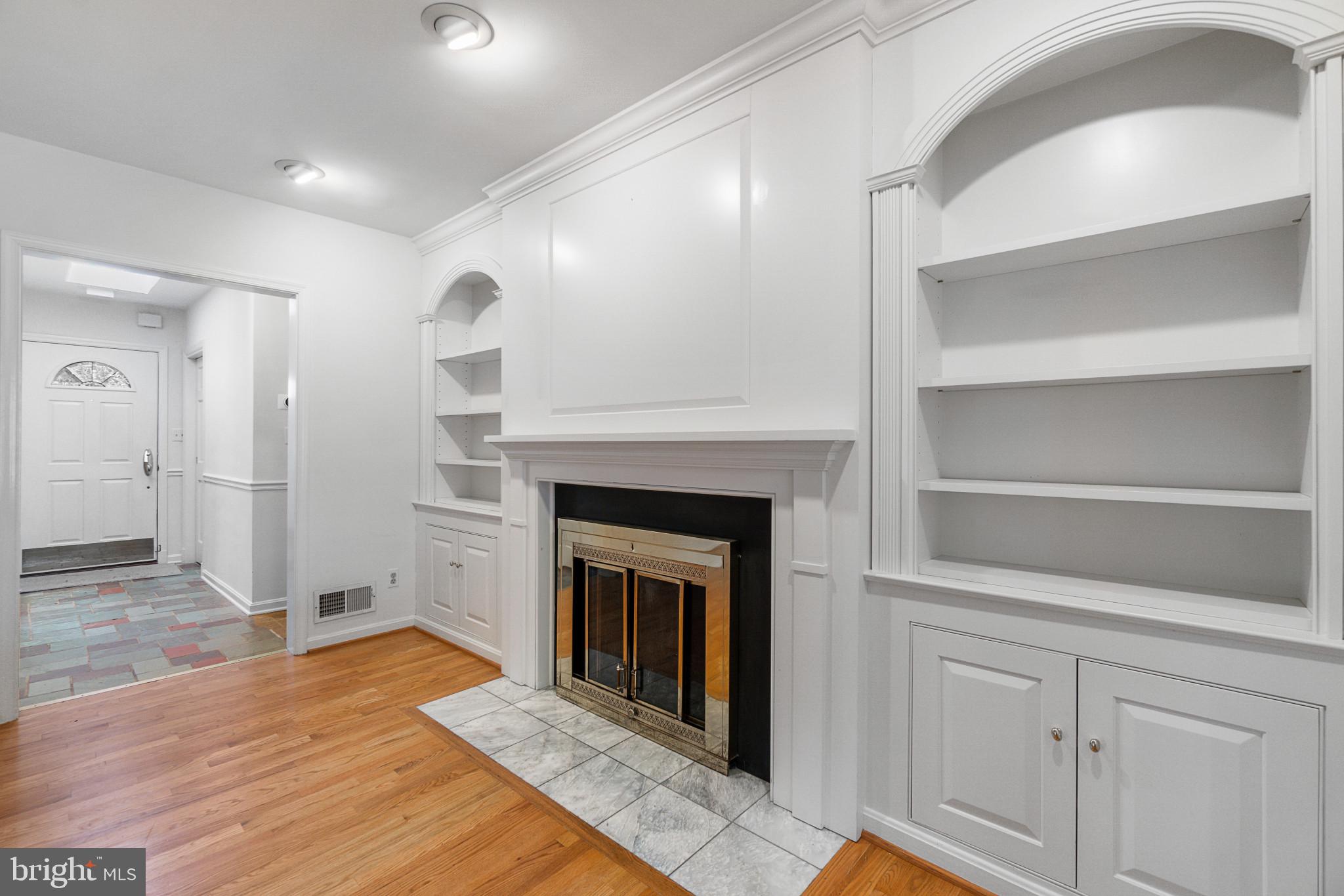 RUGBY HALL ESTATES - Residential Lease