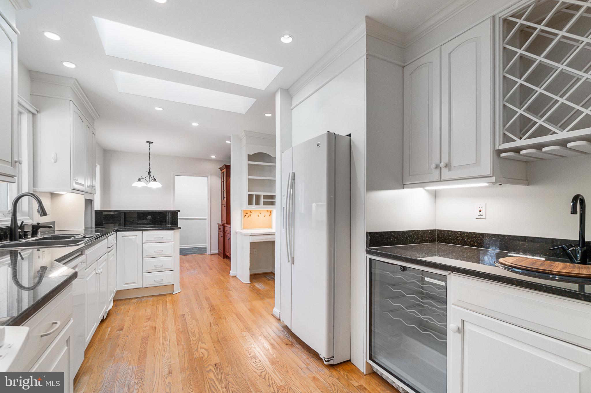 RUGBY HALL ESTATES - Residential Lease