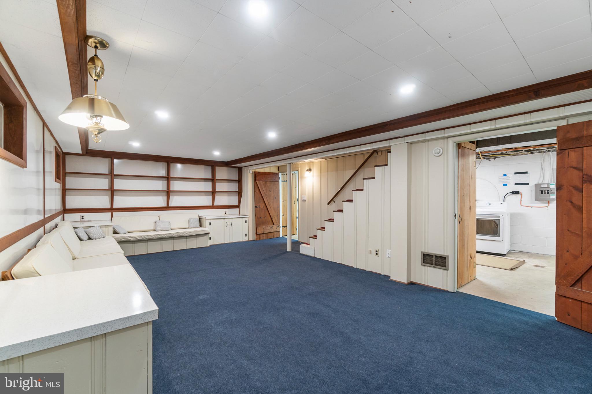 RUGBY HALL ESTATES - Residential Lease