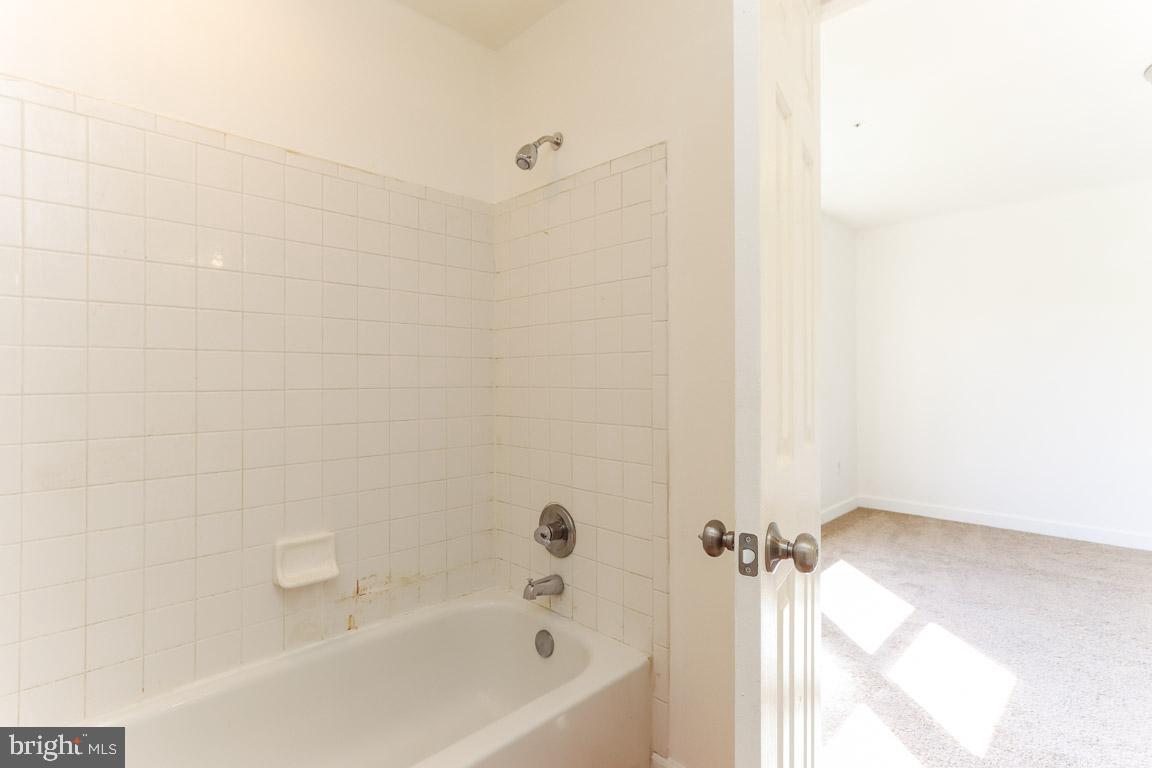 KINGSBROOK - Residential