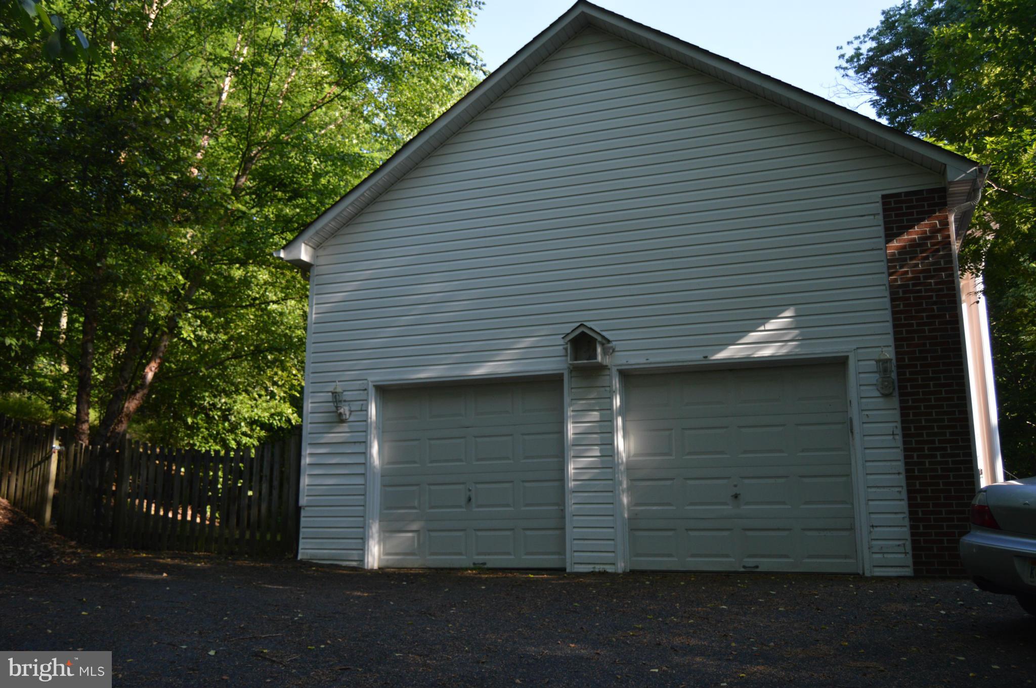 MARLBOROUGH BLUF - Residential Lease