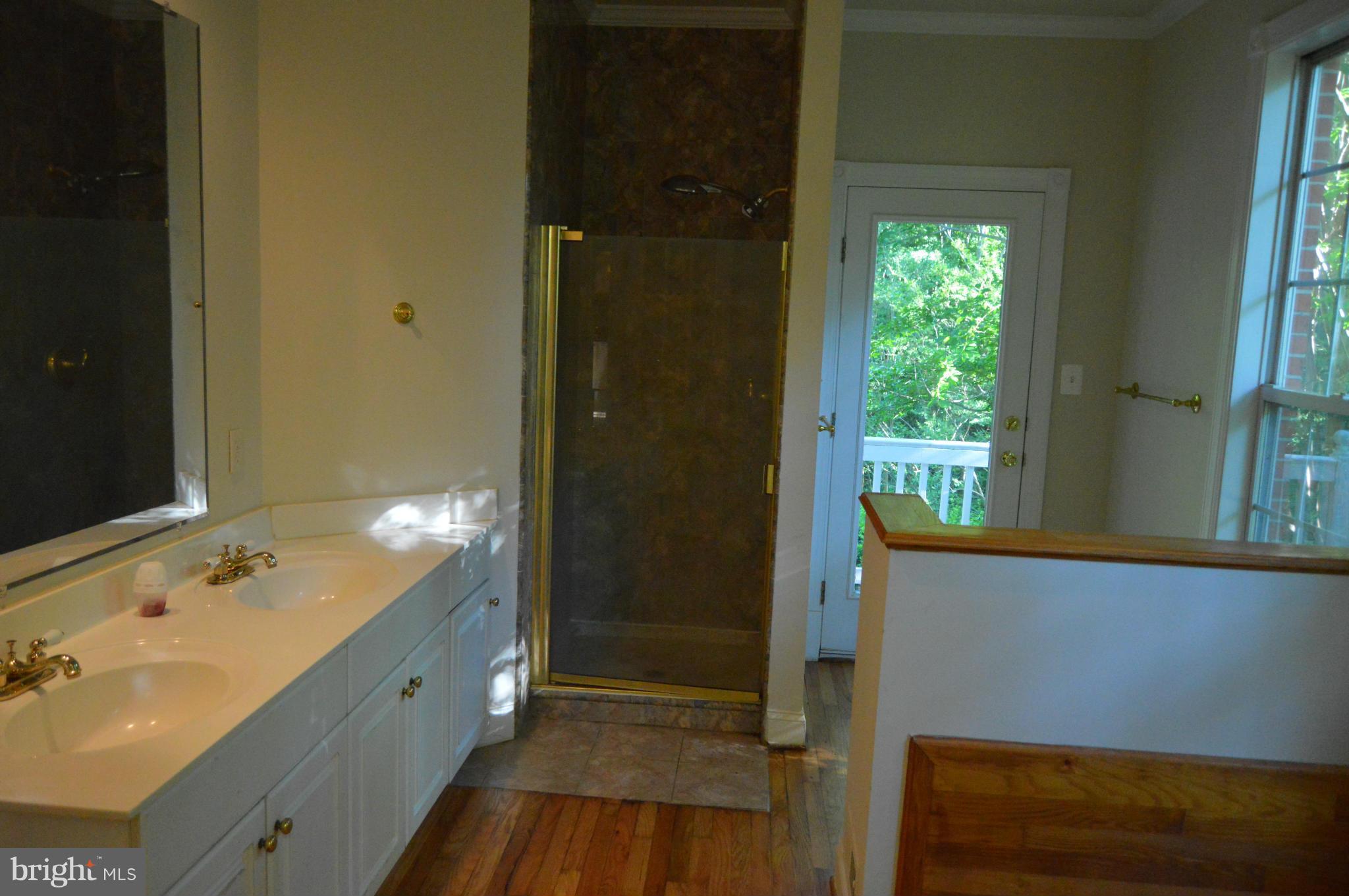 MARLBOROUGH BLUF - Residential Lease