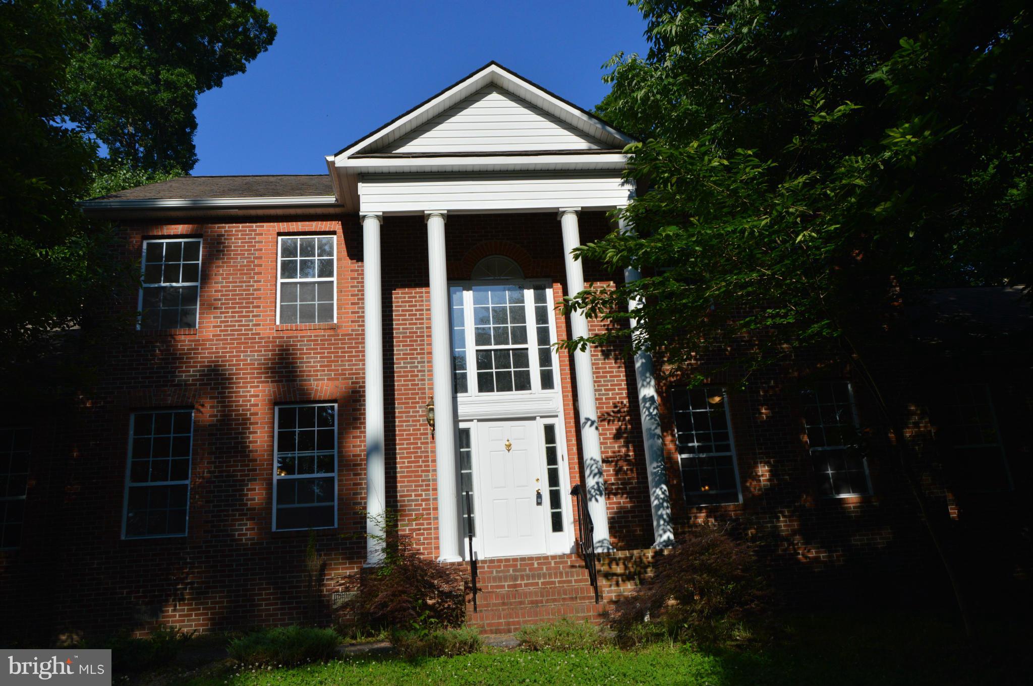 MARLBOROUGH BLUF - Residential Lease