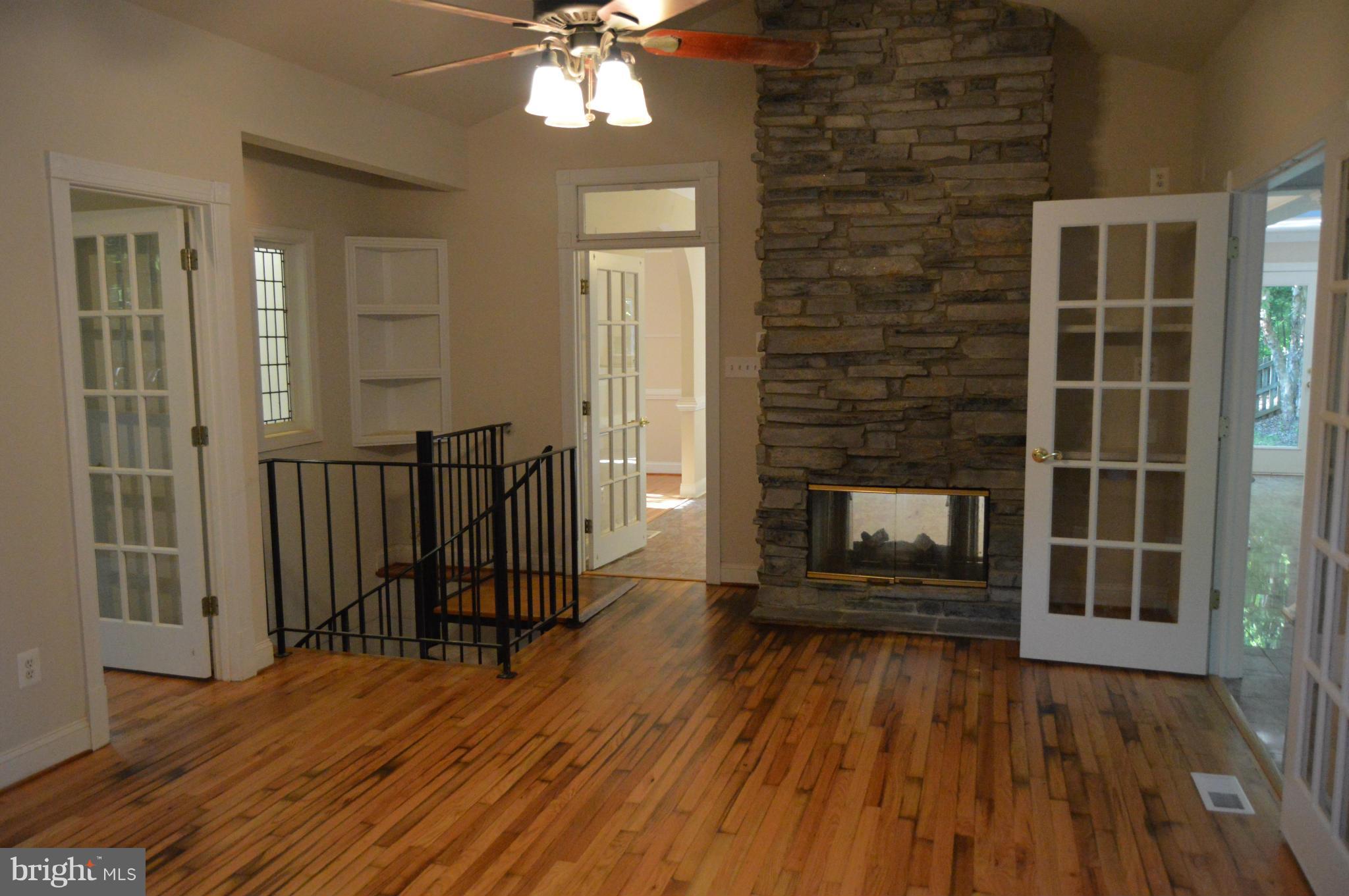 MARLBOROUGH BLUF - Residential Lease