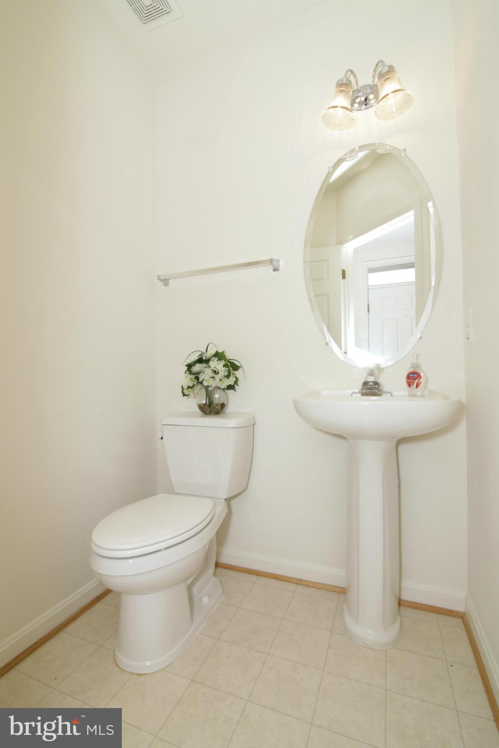 RIDGEFIELD VILLAGE - Residential