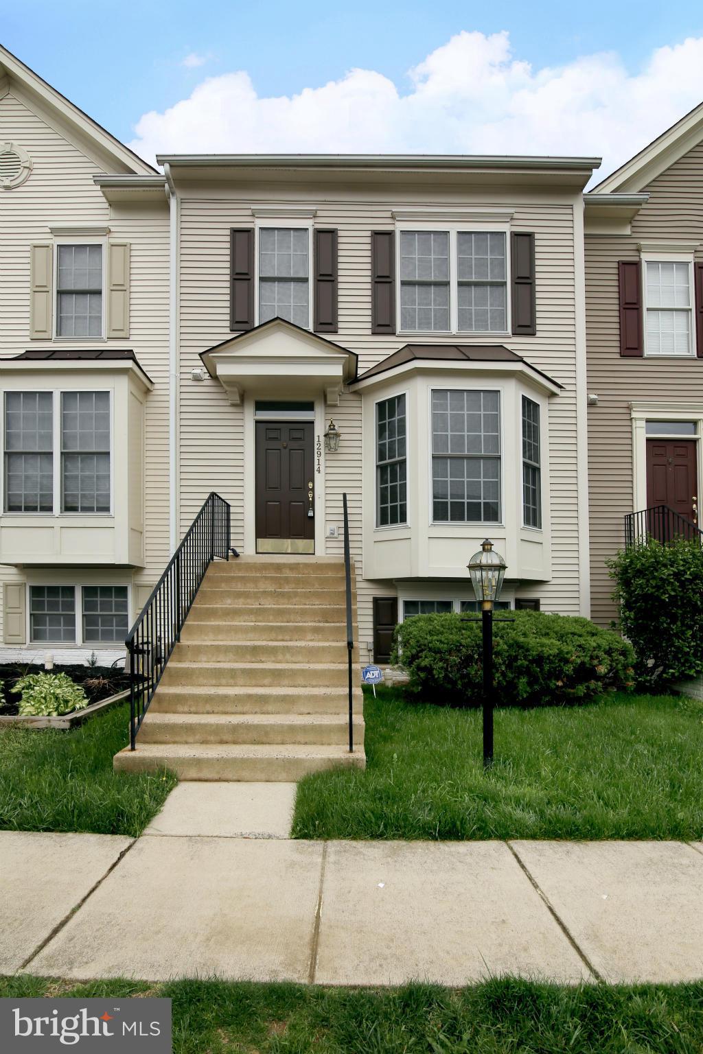 RIDGEFIELD VILLAGE - Residential