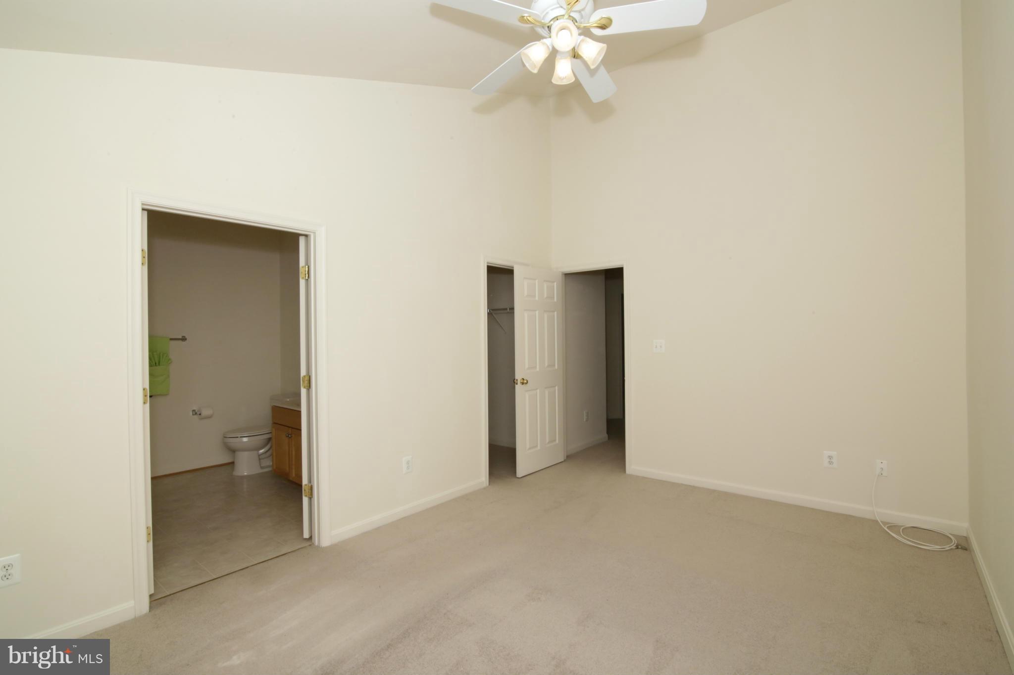 RIDGEFIELD VILLAGE - Residential