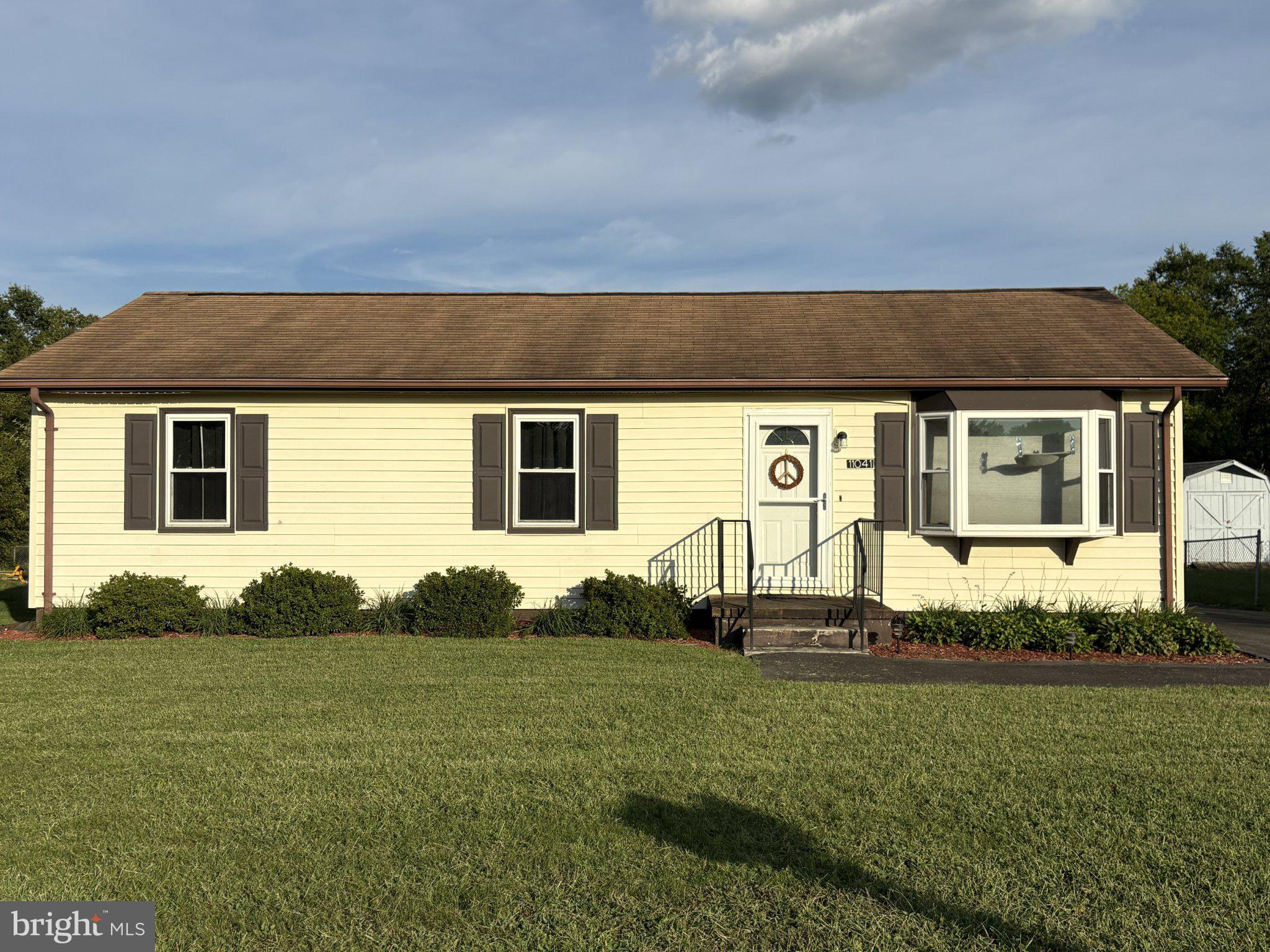 11041 BLAKE LANE