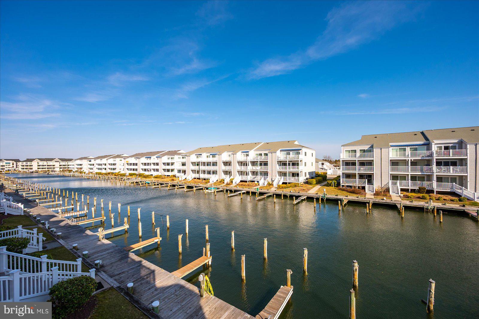 HIDDEN HARBOR - Residential