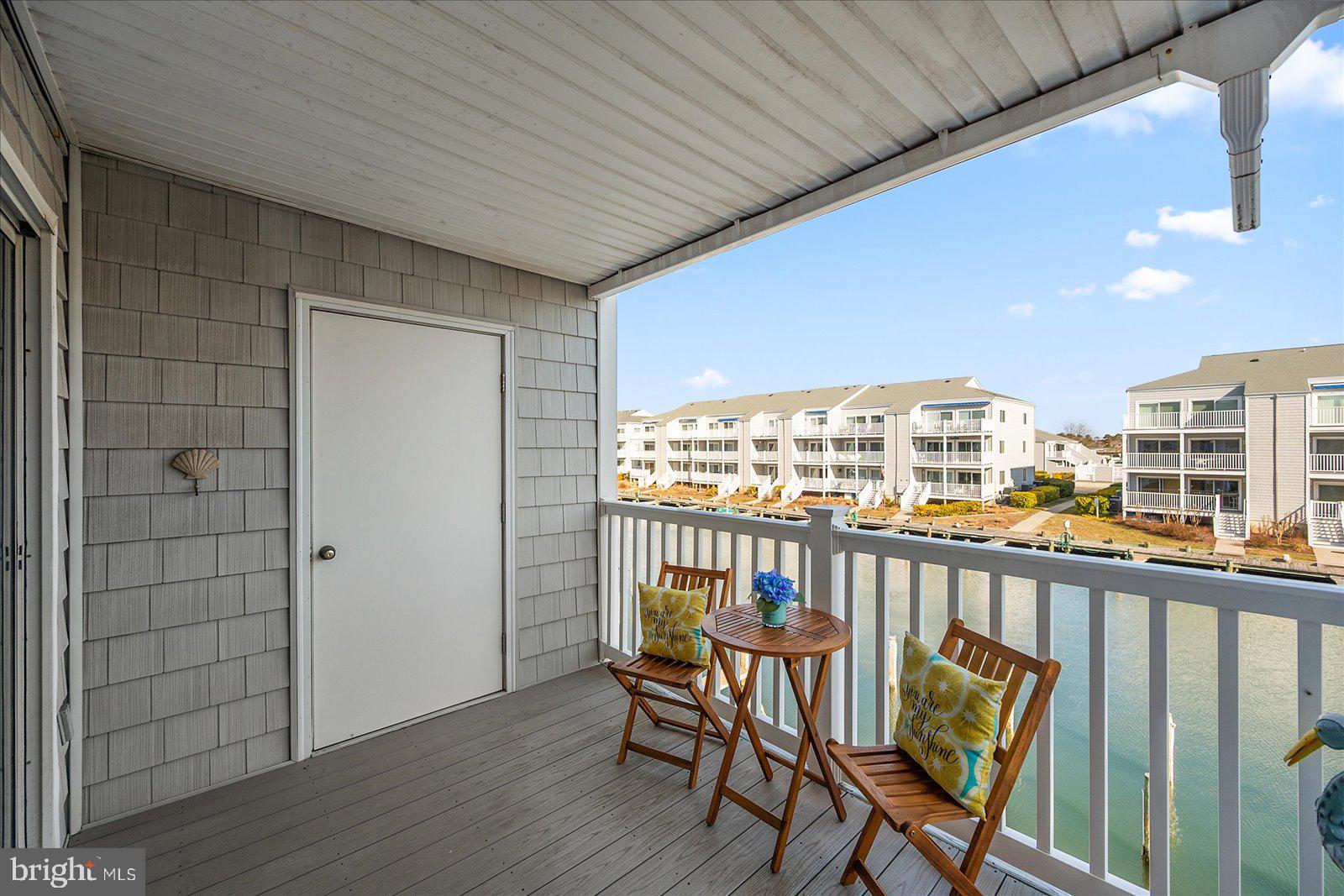 HIDDEN HARBOR - Residential