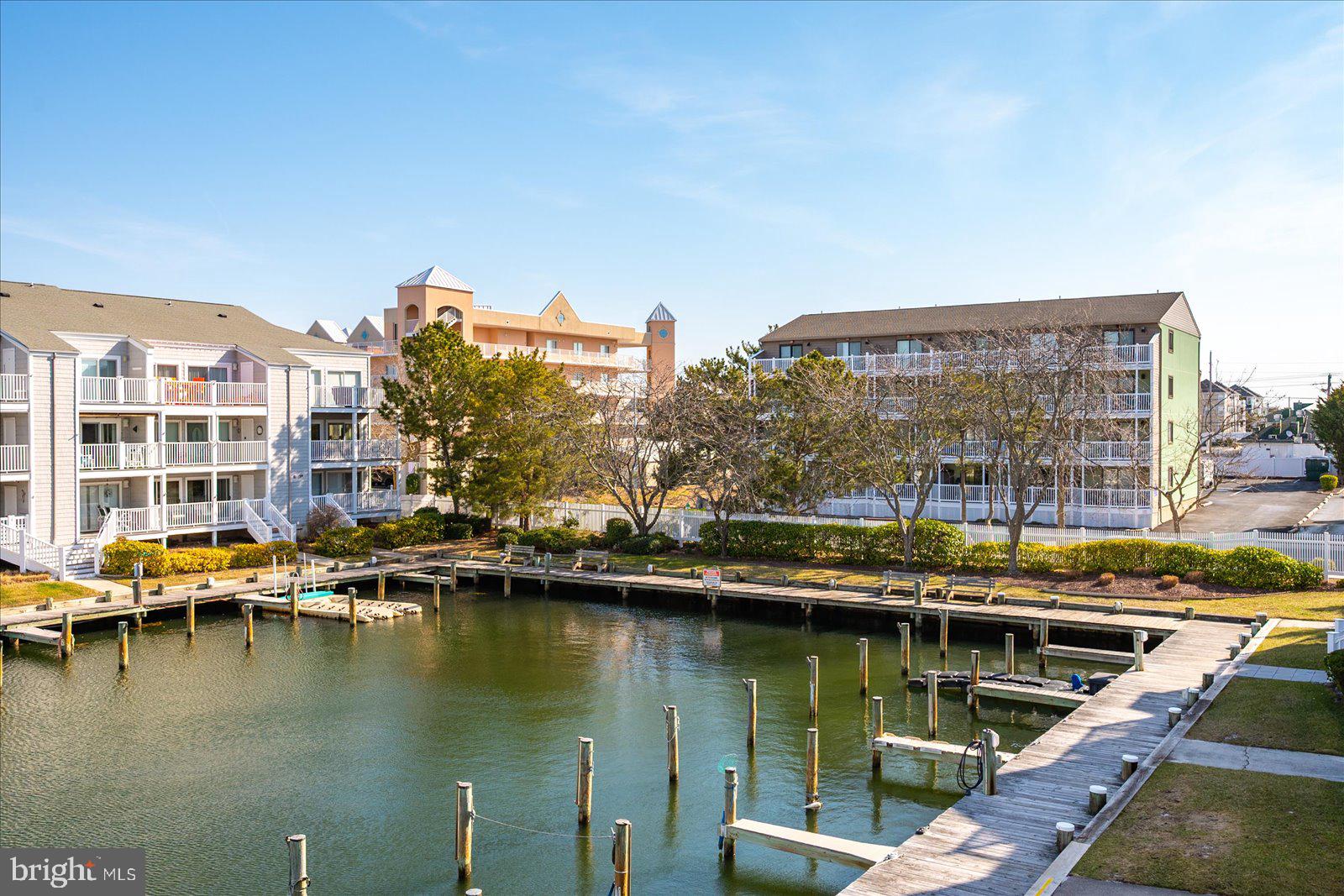 HIDDEN HARBOR - Residential