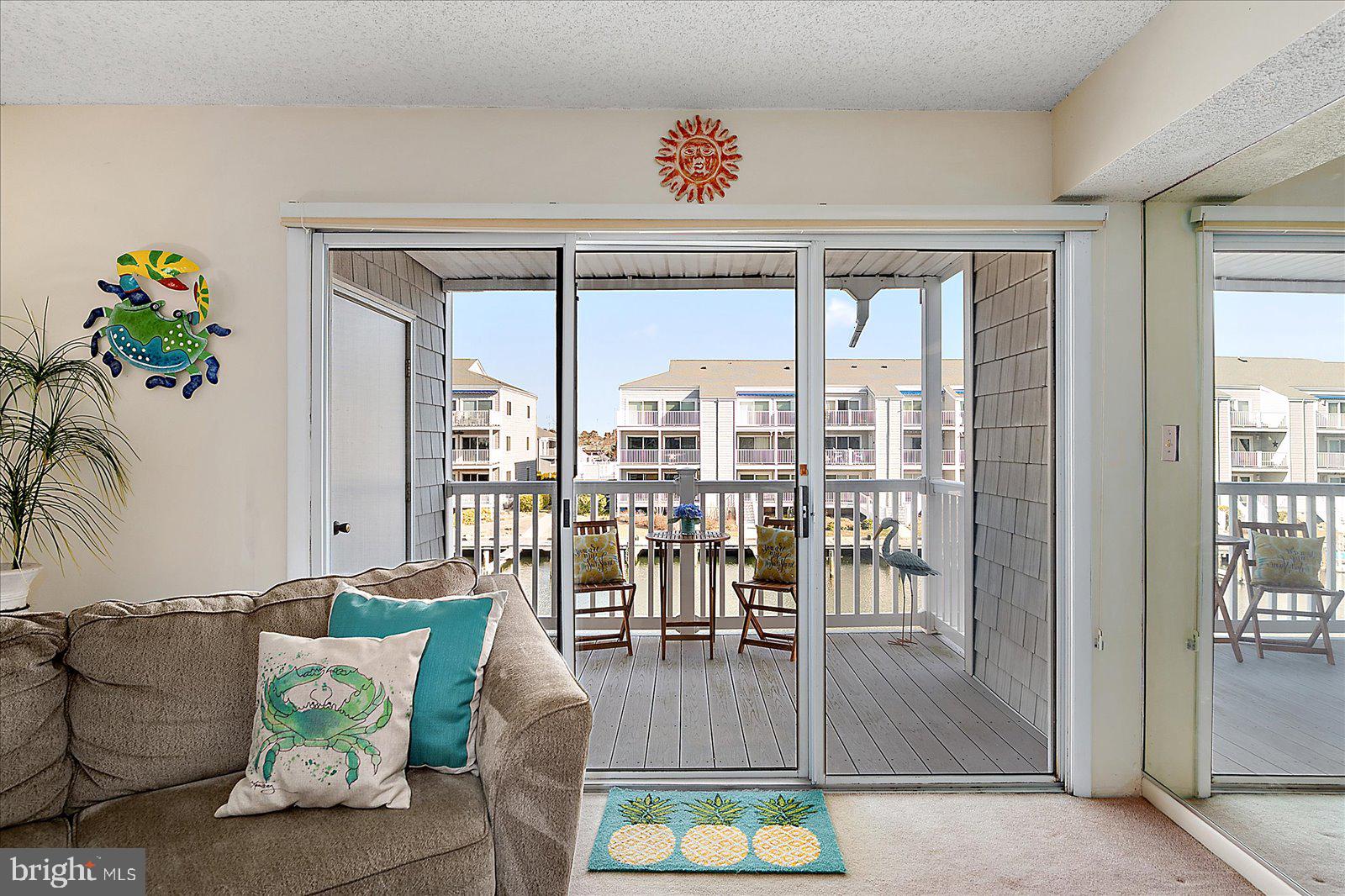 HIDDEN HARBOR - Residential