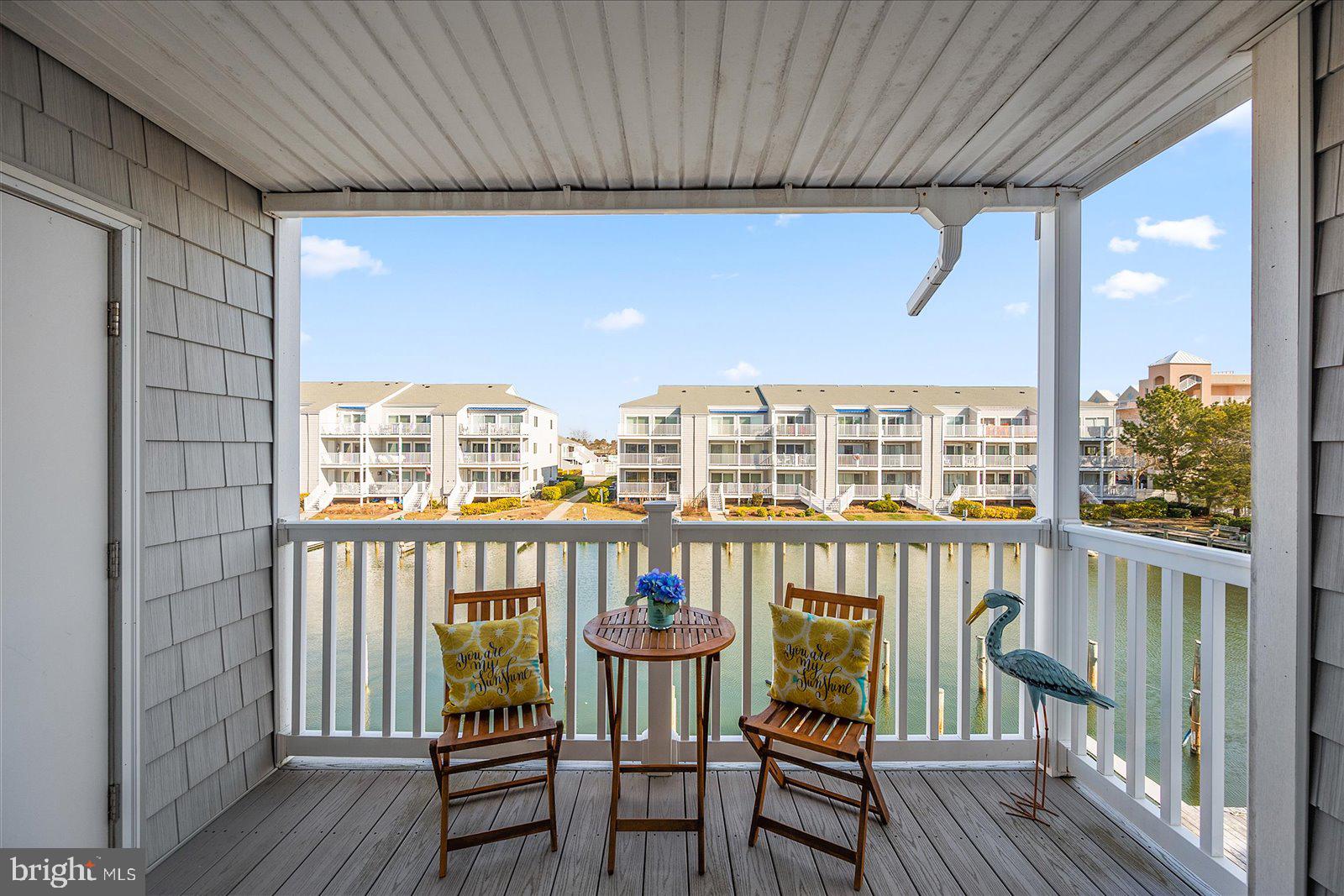 HIDDEN HARBOR - Residential