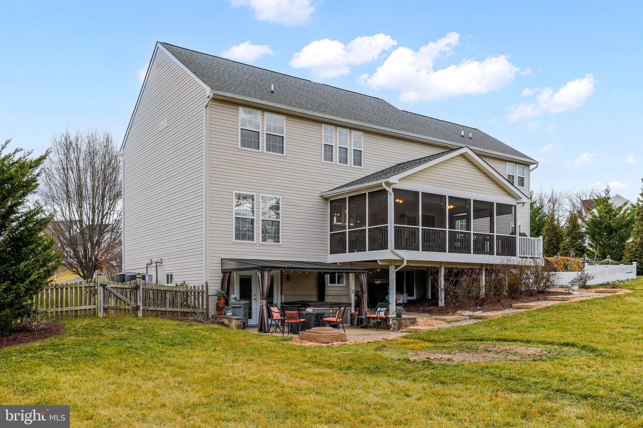 GAP VIEW VILLAGE - Residential