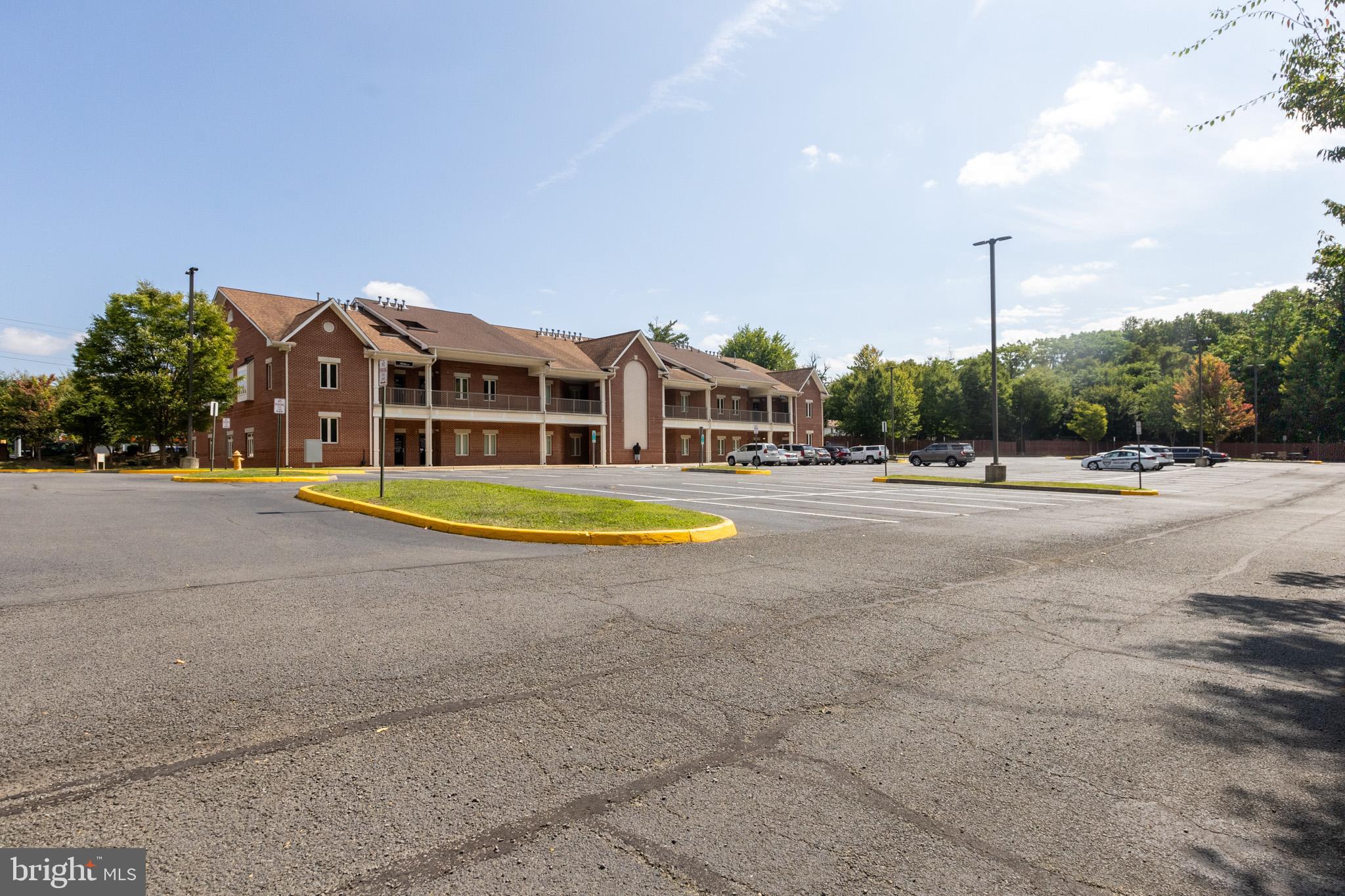 3985 PRINCE WILLIAM PKWY 204