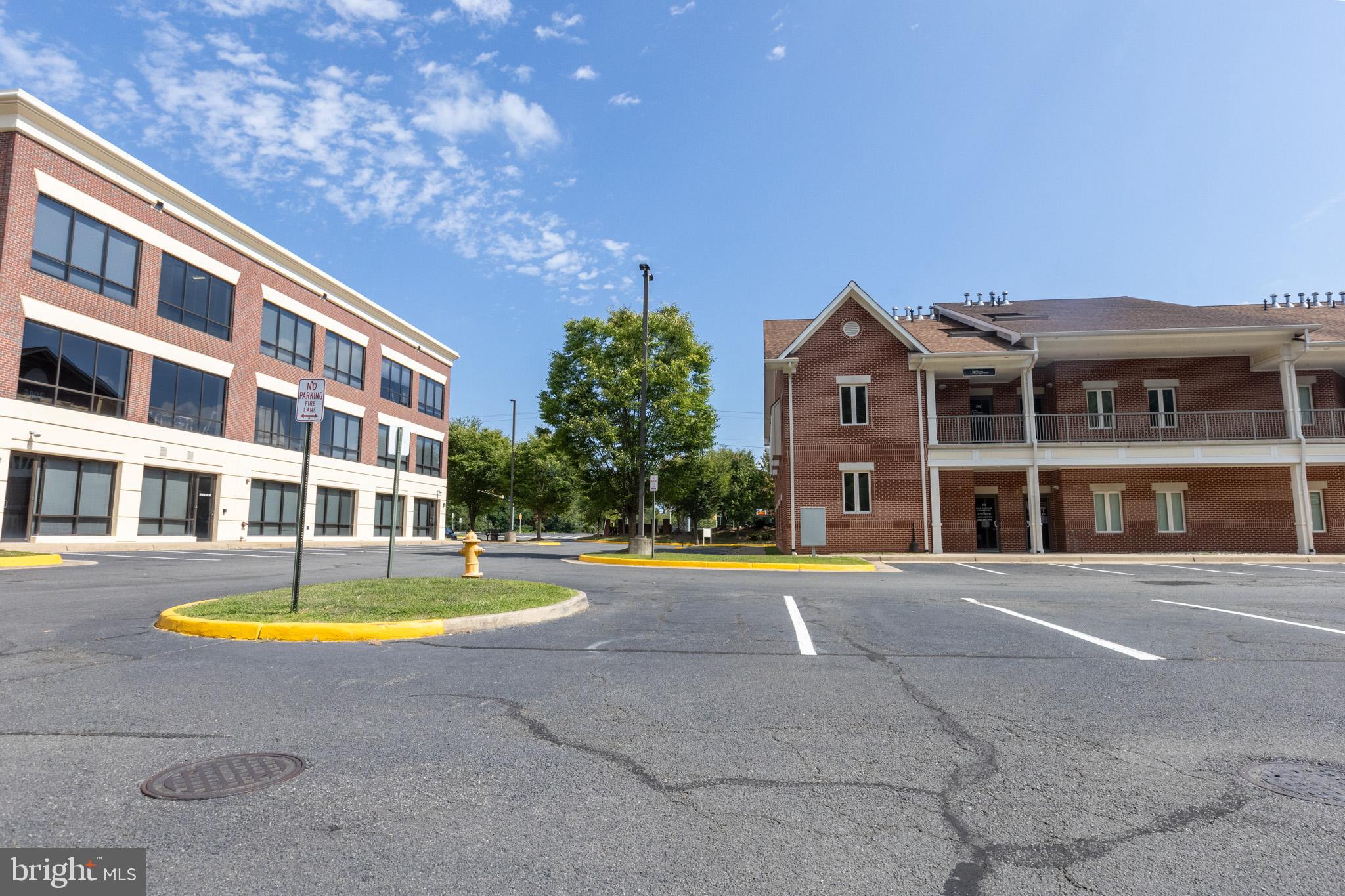 3985 PRINCE WILLIAM PKWY 204