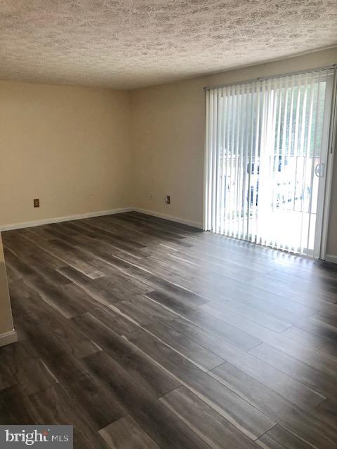 CHESTERFIELD GARDEN CONDOMINIUM - Residential Lease