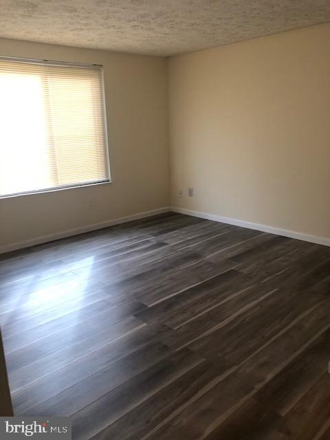 CHESTERFIELD GARDEN CONDOMINIUM - Residential Lease